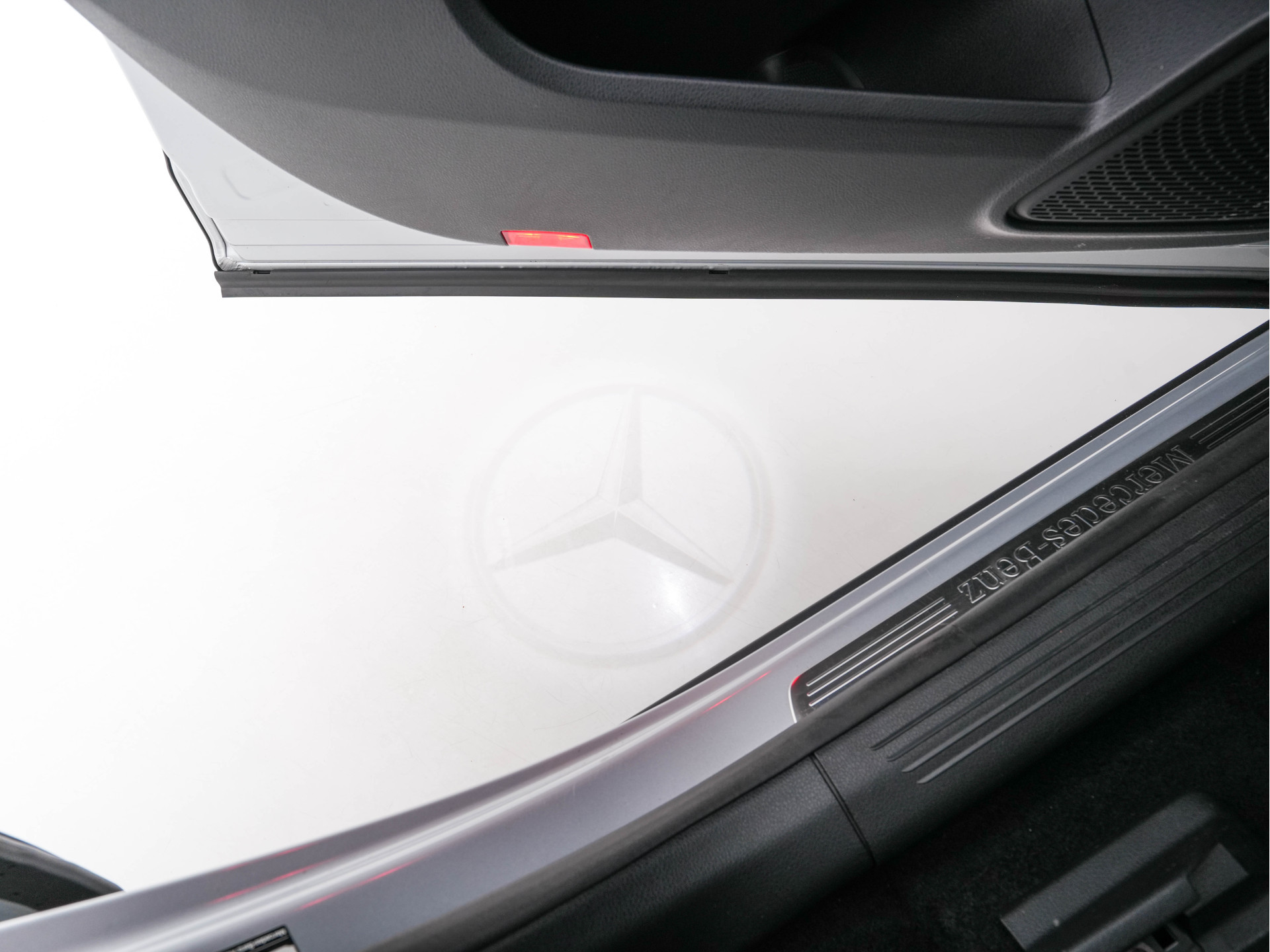 Mercedes-Benz EQA 250 Business Solution Luxury 67 kWh [ 3-Fase ] (SOH-94%) (INCL-BTW) *PANO | LEATHER | WIDESCREEN-COCKPIT | FULL-LED | BLINDSPOT | AMBIENT-LIGHT | CAMERA | NAVI-FULLMAP | DAB+ | COMFORT-SEATS | ECC | SHIFTPADDLES | CRUISE | HEATED-SEATS |