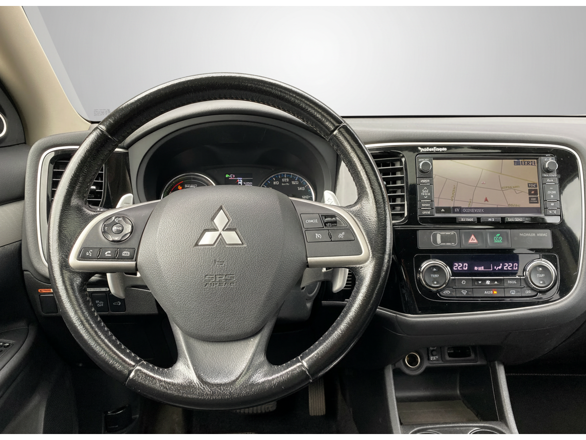 Mitsubishi Outlander 2.0 PHEV Instyle 4WD 203 pk | navigatie | leder interieur | schuifdak | trekhaak | elektr. achterklep