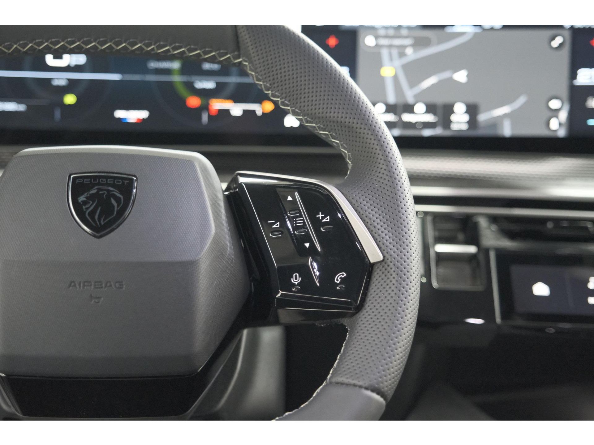 Peugeot 3008 1.2 Hybrid 136 GT | Pack Winter | Camera | Adaptieve Cruise Control | Elektrische Kofferklep