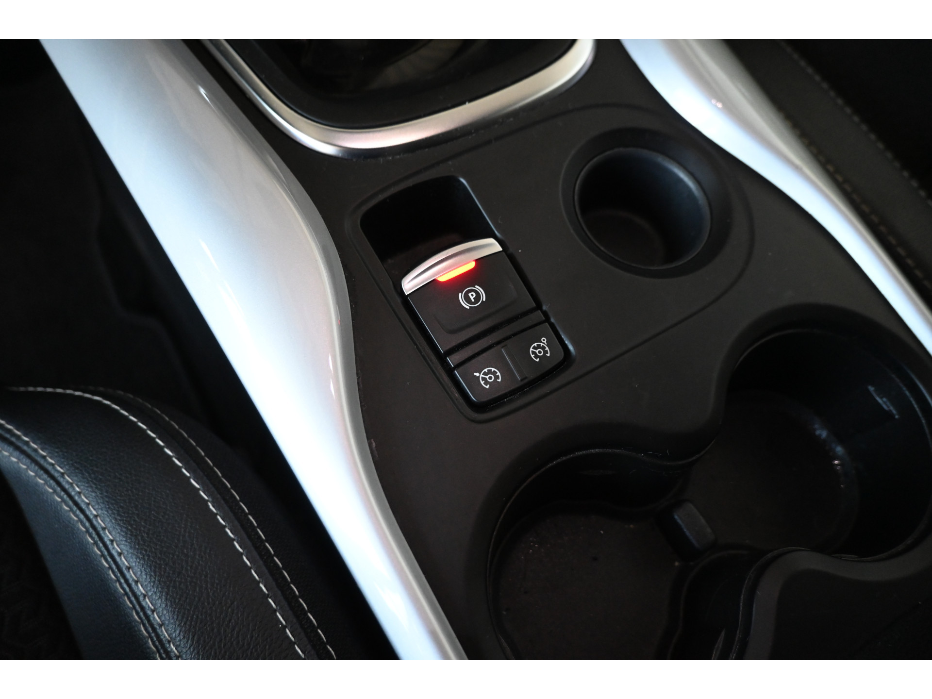 Renault Kadjar 1.2 TCe Intens Automaat Clima Navigatie LED Goed Onderhouden! Inruil Mogelijk!