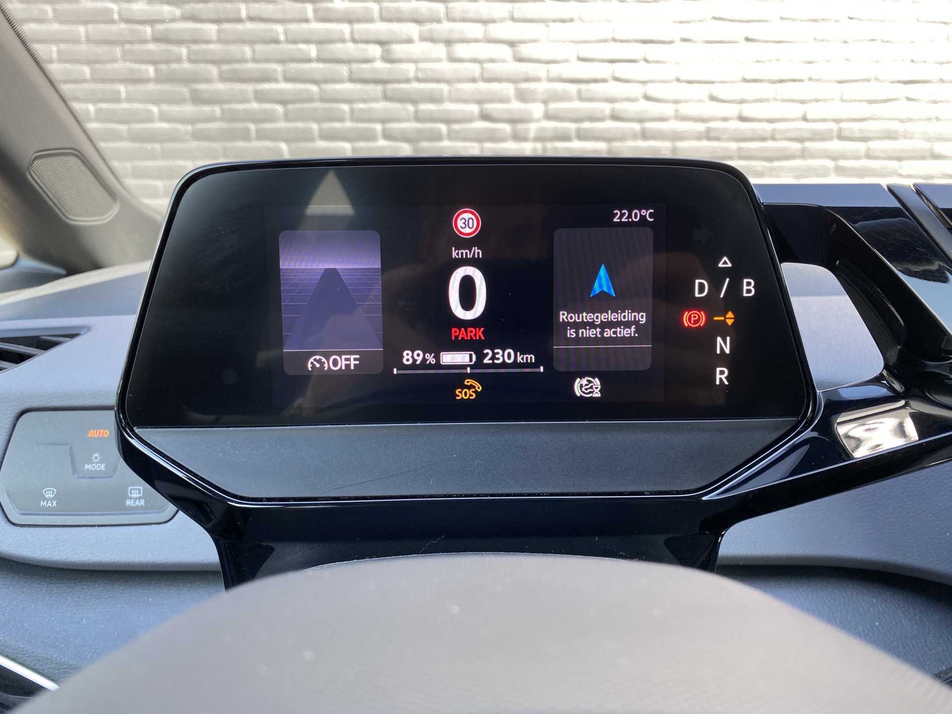 Volkswagen ID.3 Pure 45 kWh 150 pk | dealer onderhouden | navigatie | adapt. cruise | parkeersensoren | apple carplay