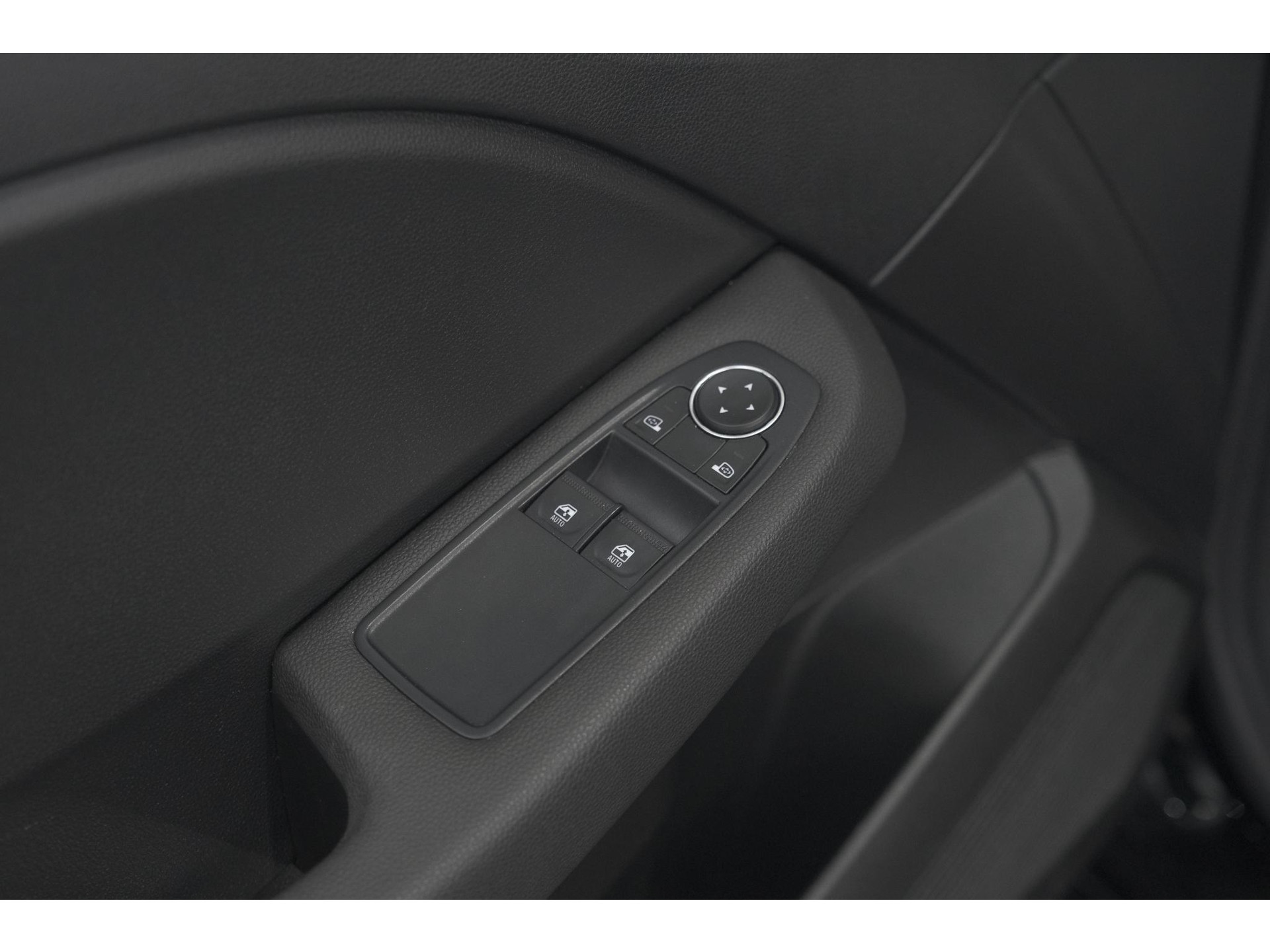 Renault Clio TCe 90 Equilibre | Parkeersensoren | Apple Carplay | Cruise Control