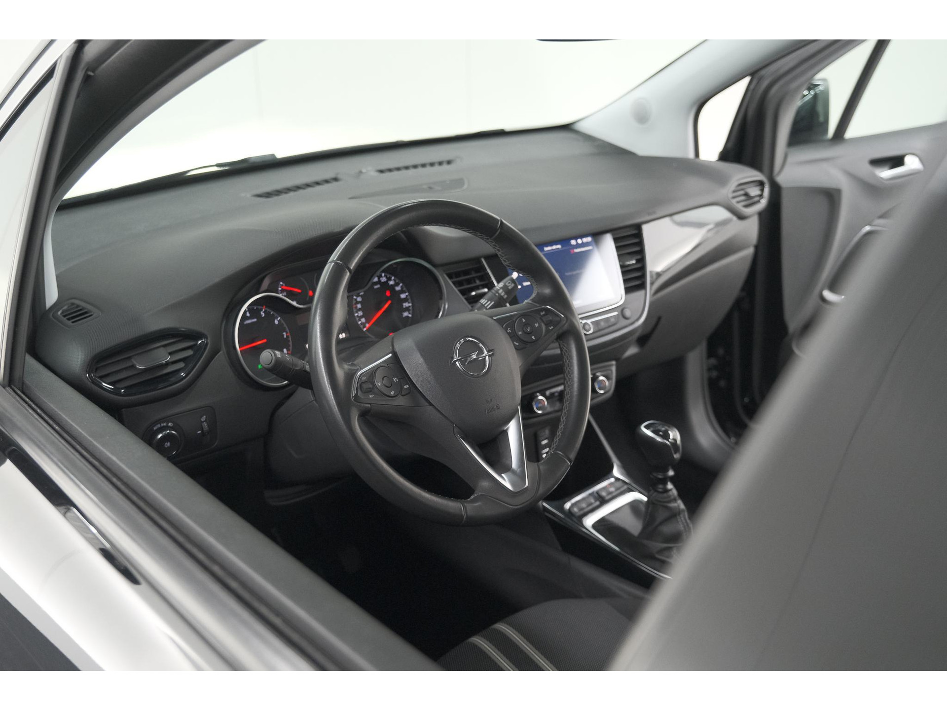 Opel Crossland 110 Turbo Business Elegance | Camera | Dodehoekdetectie | Navigatie | Apple Carplay