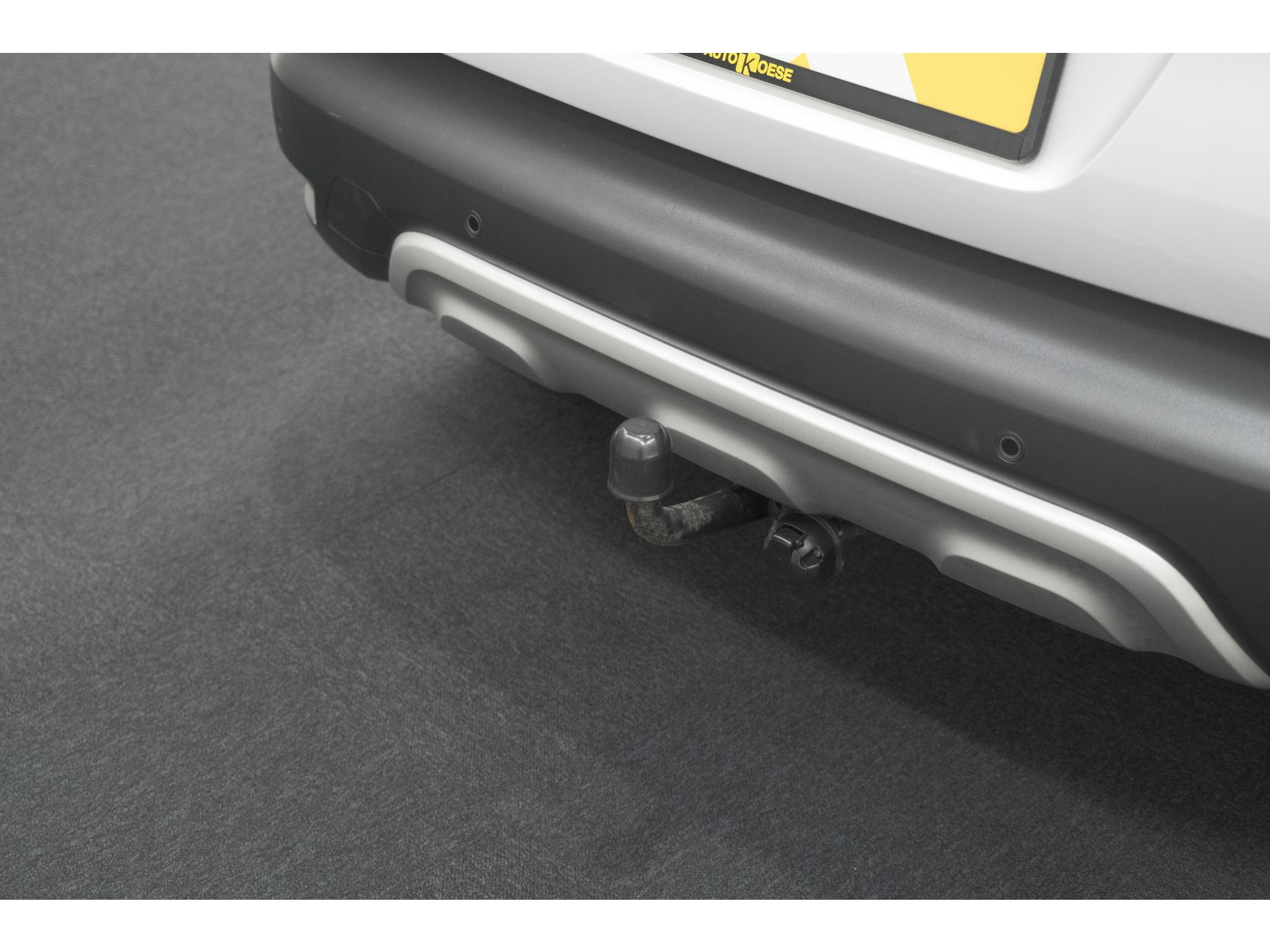 Renault Captur TCe 90 Intens | Trekhaak | AllSeason banden | Navigatie | Parkeersensoren