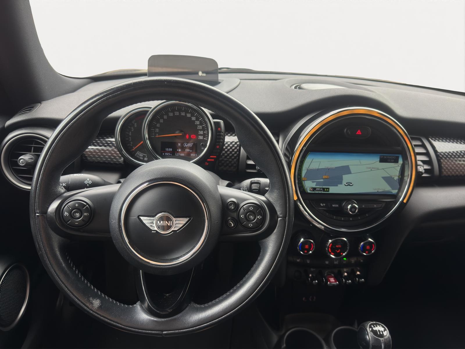 MINI Cooper S 2.0 192PK Chili Serious Business Head-UP Leer LED