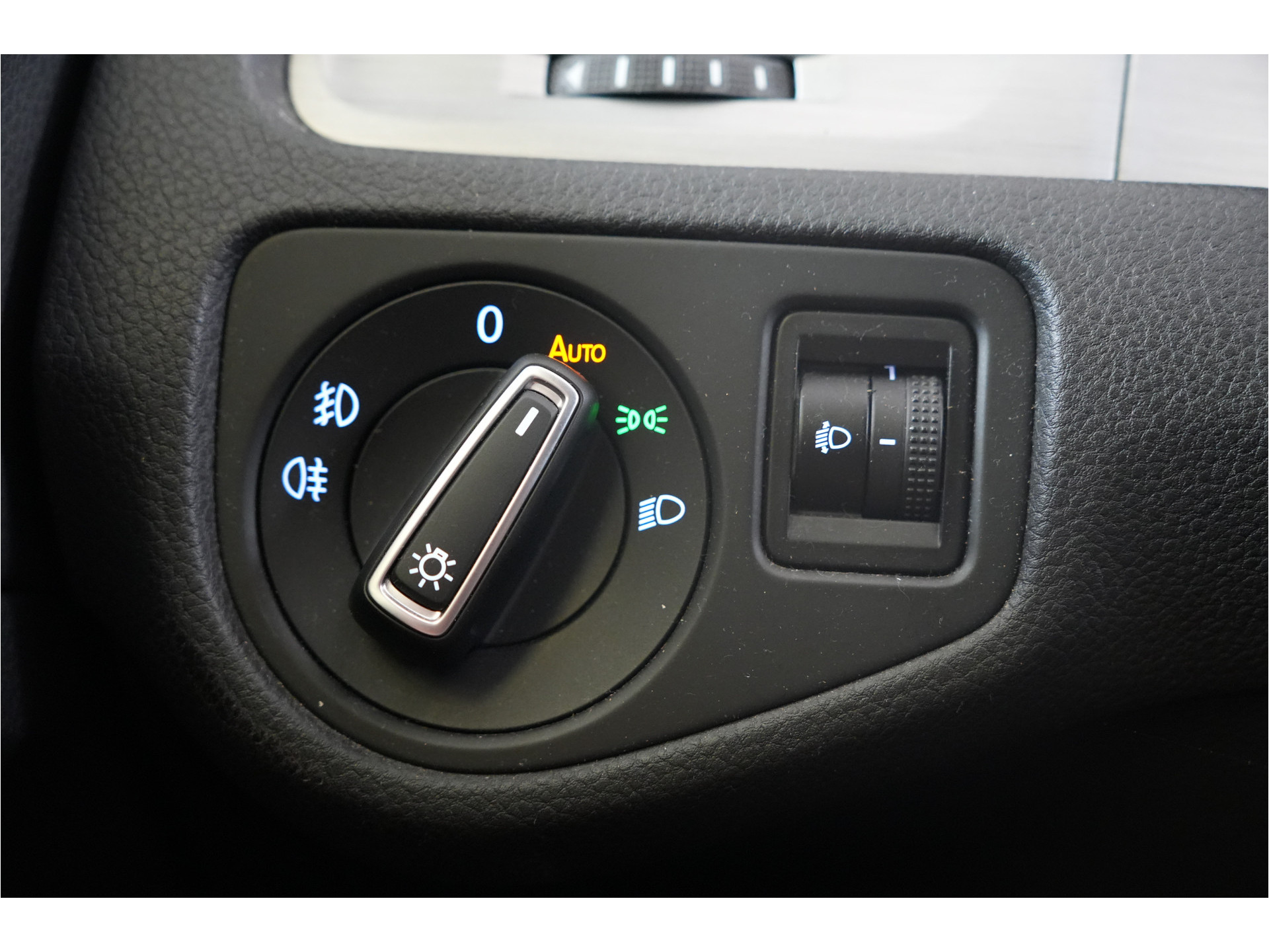 Volkswagen Golf Variant 1.6 TDI Comfortline | Trekhaak | Cruise | Navi | Climate |