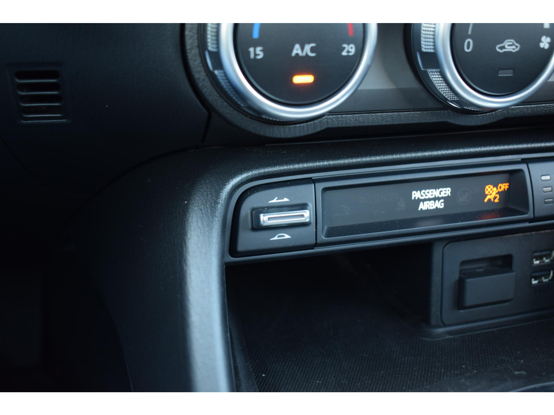 Mazda MX-5 RF 2.0 SkyActiv-G 184 Exclusive-Line | Hardtop | 184pk | Bose | Leer | Stoelverwarming