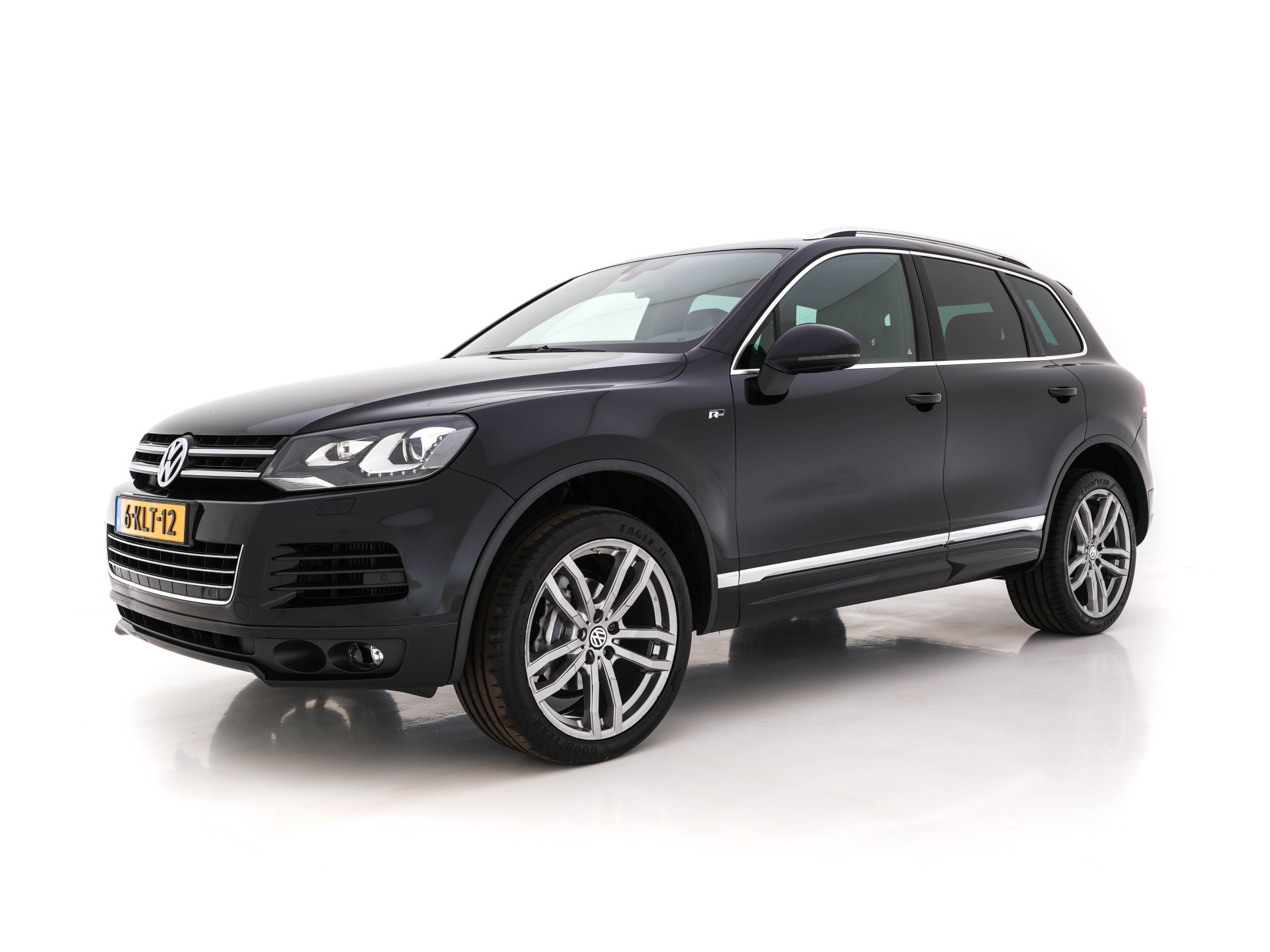 Volkswagen Touareg 3.0 TDI R-line-Sportpack AWD Aut. *FULL-LEATHER | BI-XENON | MEMORY-PACK | DYNAUDIO | AIR-SUSPENSION | NAVI-FULLMAP | COMFORT-SEATS  | ECC | HEATED-SEATS | PDC | CRUISE | TOWBAR | 21''ALU*