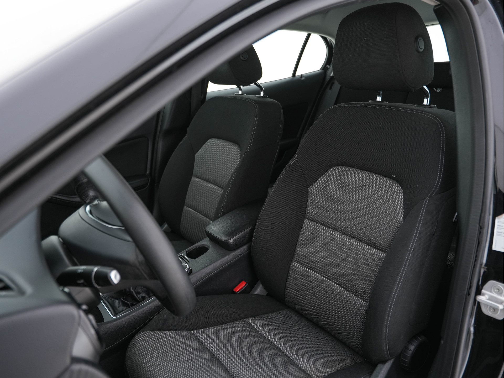 Mercedes-Benz GLA-klasse 180 CDI (INCL-BTW) *NAVI-FULLMAP | AIRCO | COMFORT-SEATS | CARBON-INLAY |  17"ALU*