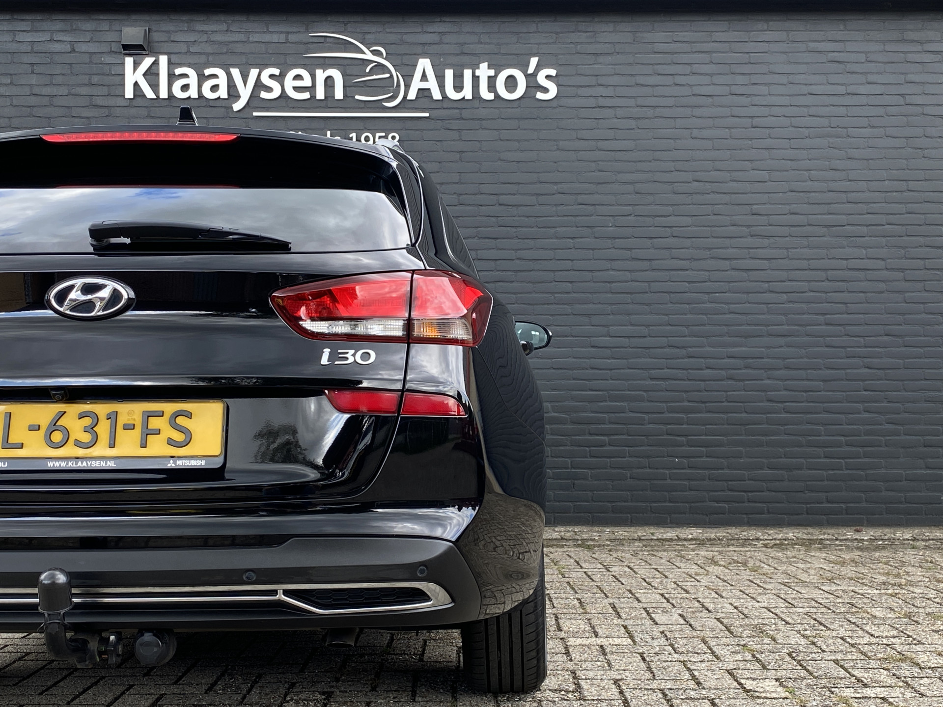 Hyundai i30 Wagon 1.5 T-GDi  MHEV 160 pk Comfort Smart AUT. | navigatie | stoel-/stuurverw. | camera | trekhaak | parkeersensoren