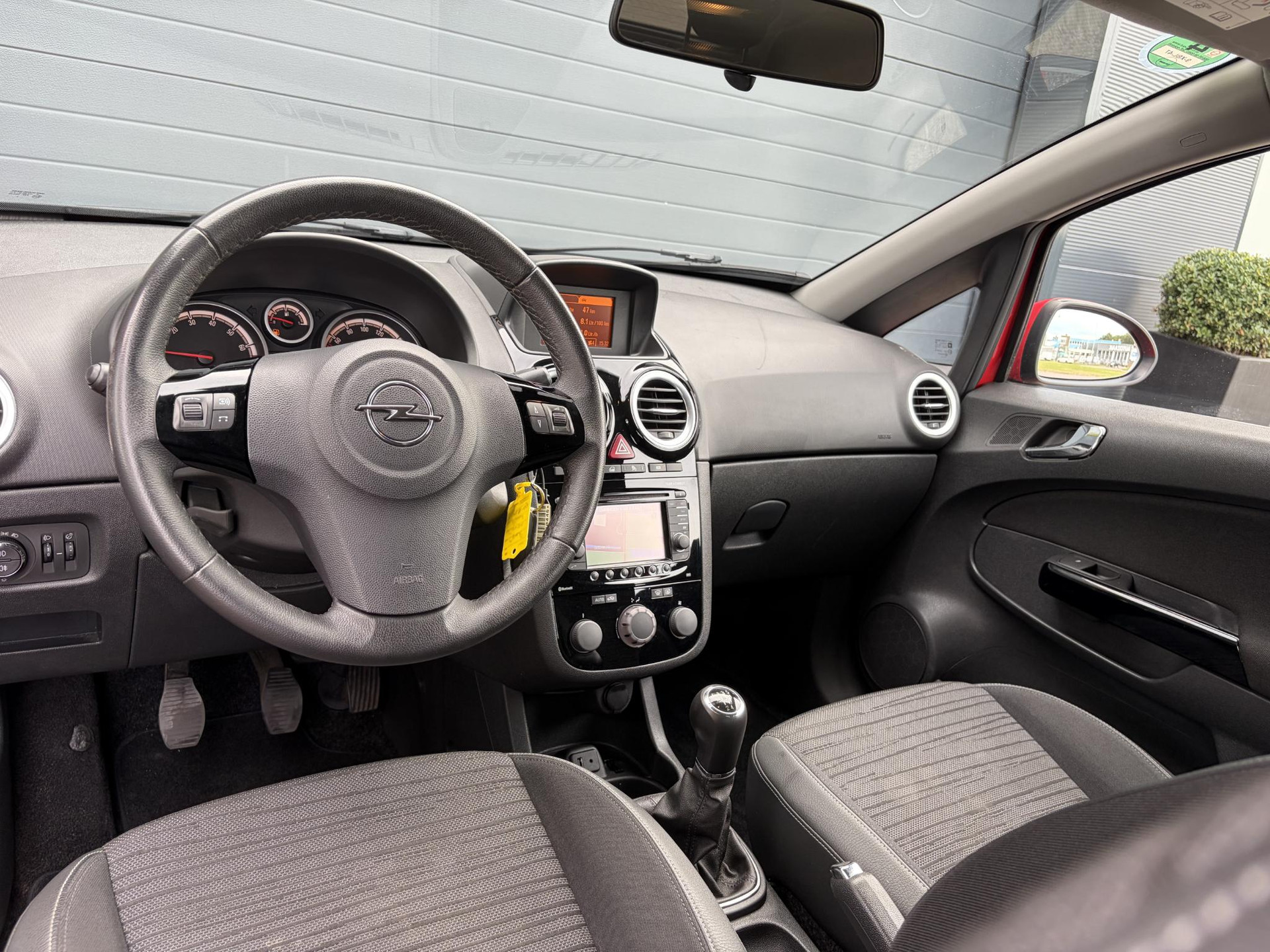 Opel Corsa 1.4-16V BlitZ ✓1e Eigenaar✓Navi✓Trekhaak✓Clima✓Cruise✓Halfleder✓Lm velgen✓Pdc✓102pk✓Zeer Zuinig✓N.A.P✓Apk tot 09-2027