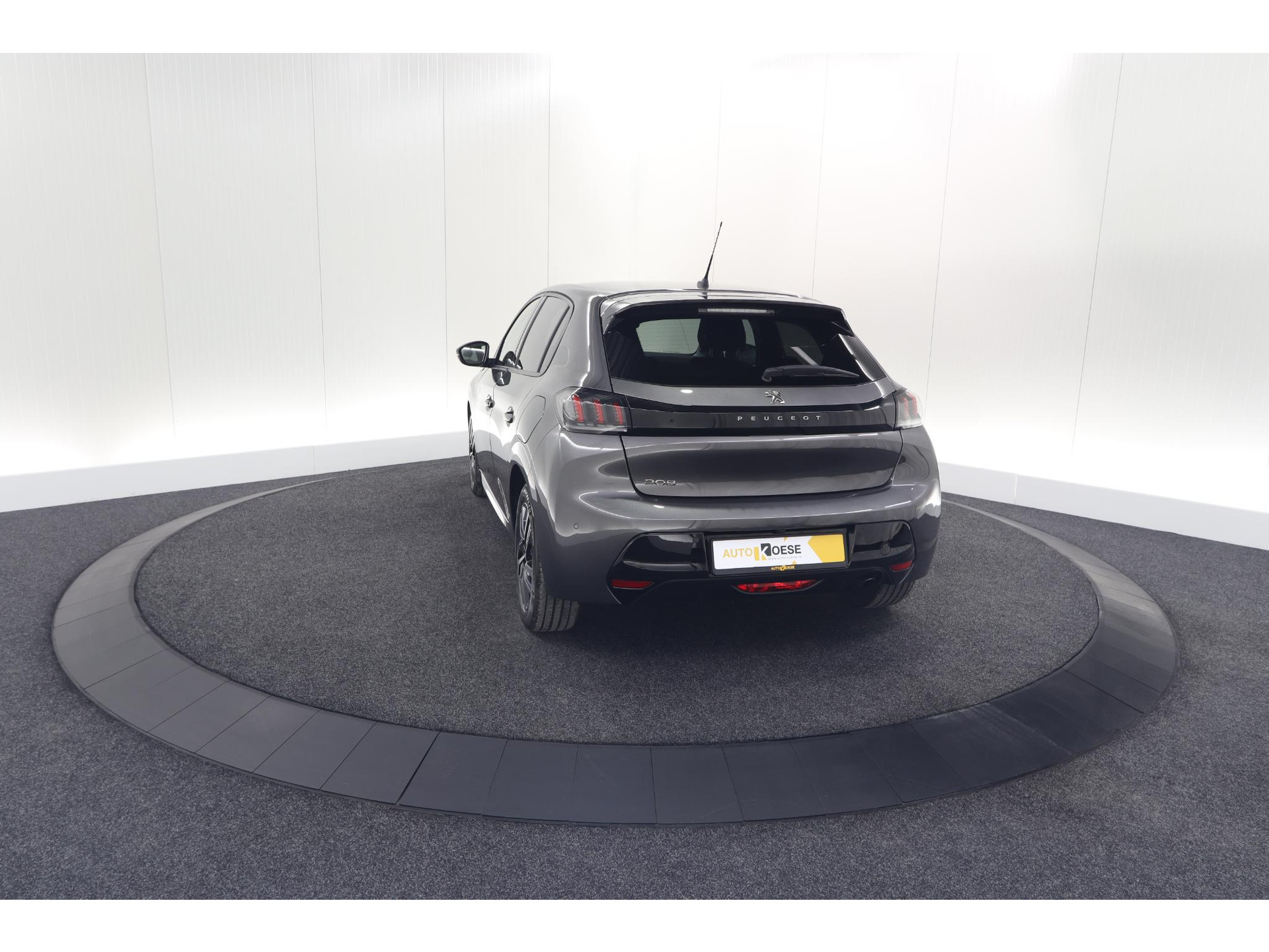 Peugeot 208 PureTech 100 Allure Pack | Camera | Apple Carplay | Stoelverwarming | Parkeersensoren