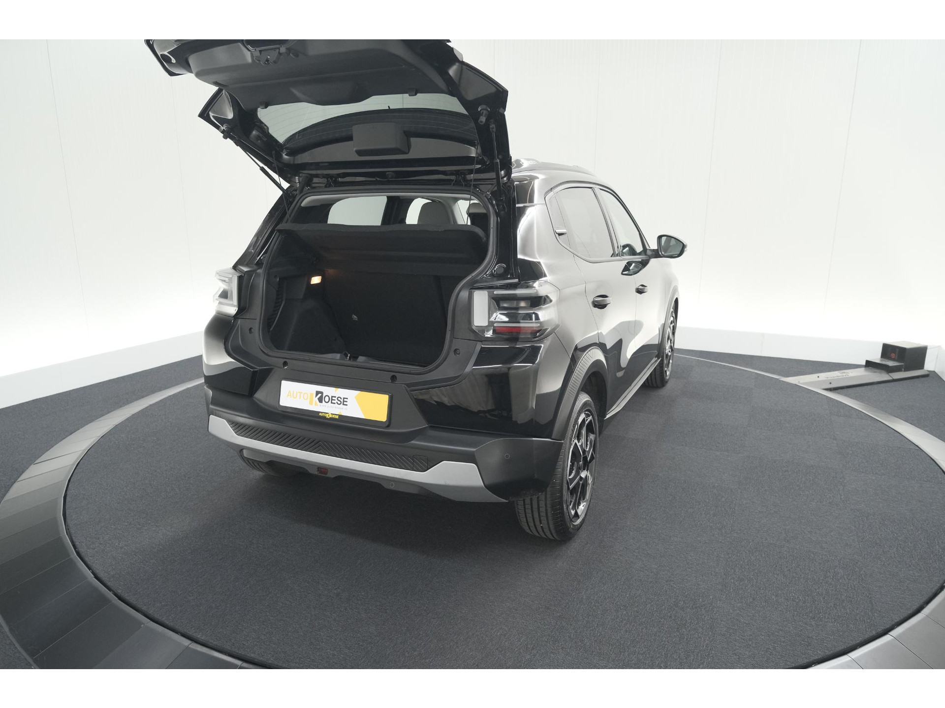 Citroen Ë-C3 Max 113pk 44 kWh | 7 KW Laadfunctie | Camera | Navigatie | Apple Carplay | Parkeersensoren