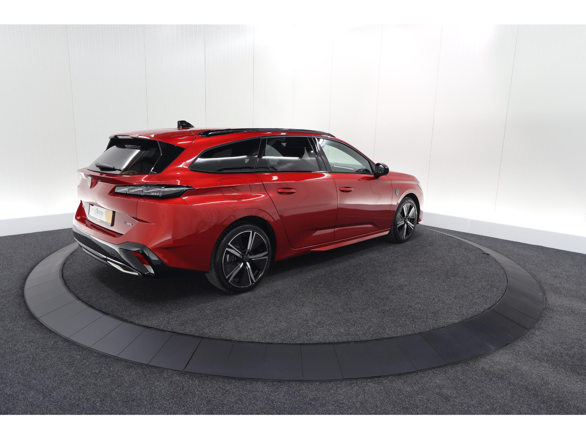 Peugeot 308 SW 1.6 Plug-in Hybrid 225 GT | FOCAL Audio | 360 Camera | Adaptieve Cruise Control | Apple Carplay | Voorruitverwarming