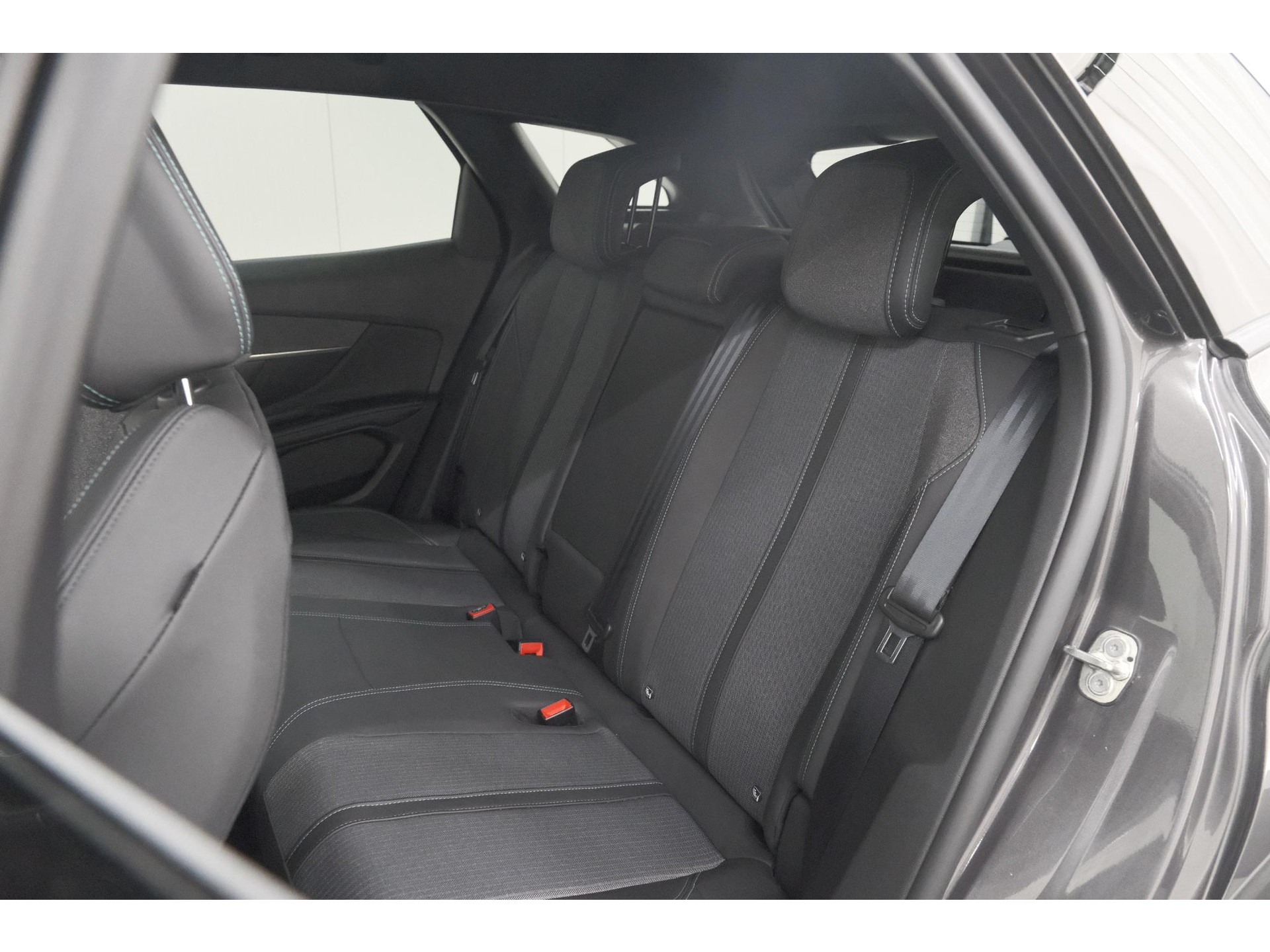 Peugeot 3008 1.6 PLUG-IN HYbrid 225 Allure | Camera | Dodehoekdetectie | Navigatie