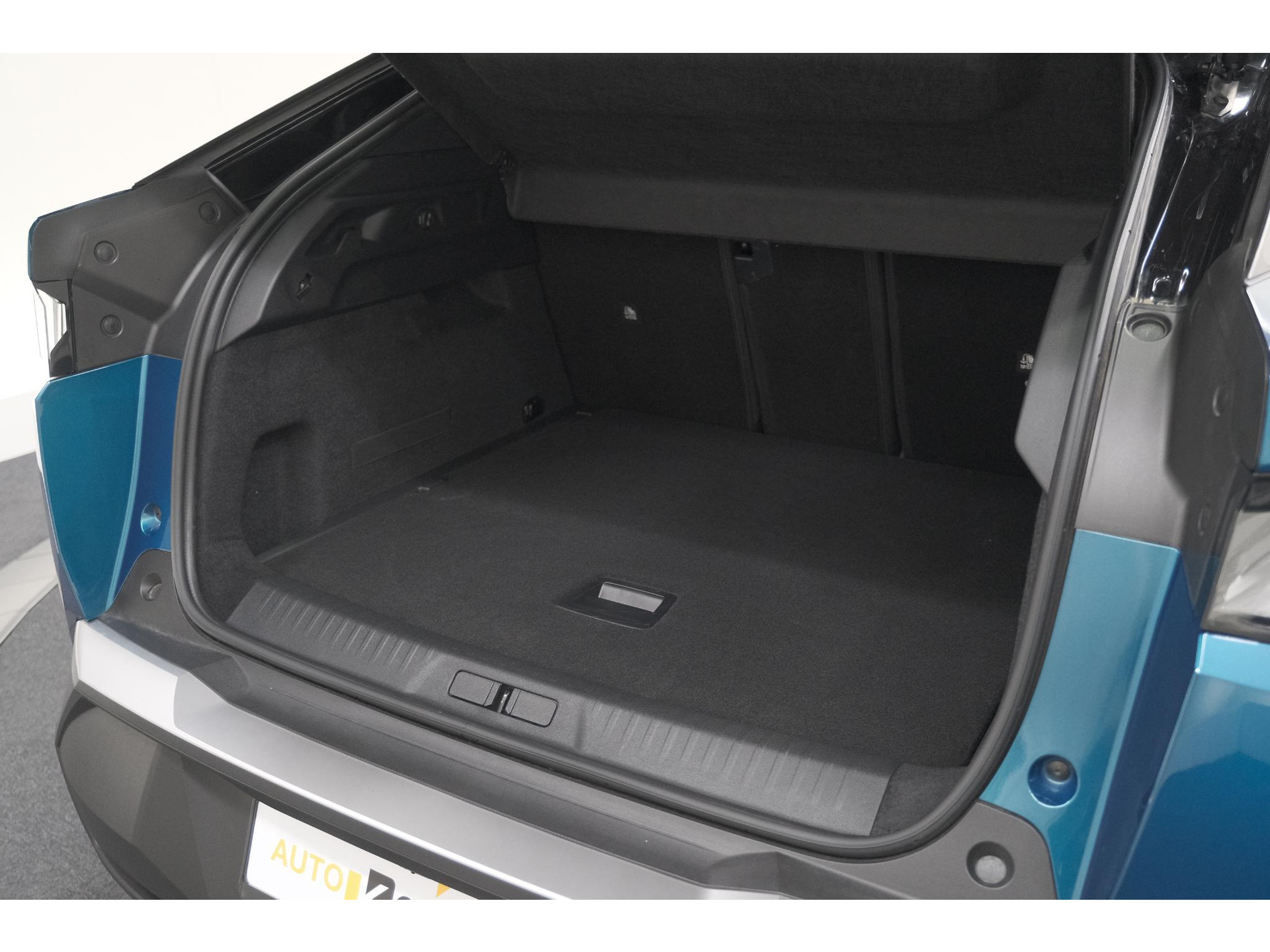 Peugeot 3008 1.2 Hybrid 145 GT | Panoramadak | Focal Hi-Fi | 360 Camera | Elektronische kofferklep