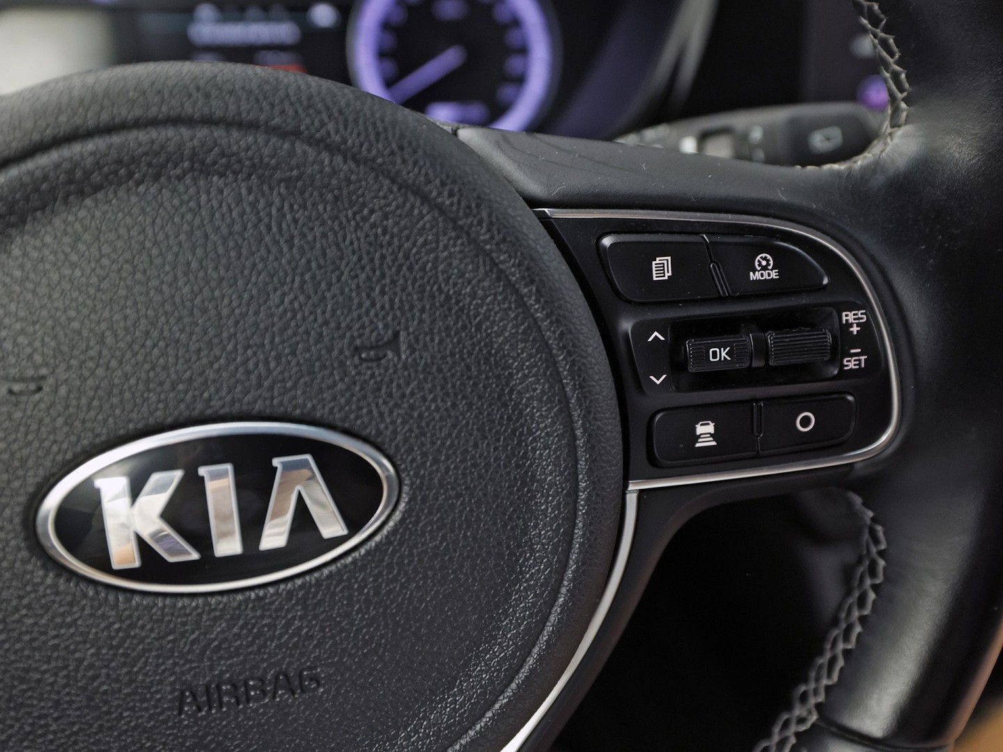 Kia Niro 1.6 GDi PHEV DynamicLine 141Pk Automaat (1e EIGENAAR, APPLE CARPLAY, GROOT NAVI, CAMERA, TREKHAAK, SPORTSTOELEN, ADAPTIVE CRUISE, GETINT GLAS, LEDER, NIEUWSTAAT)