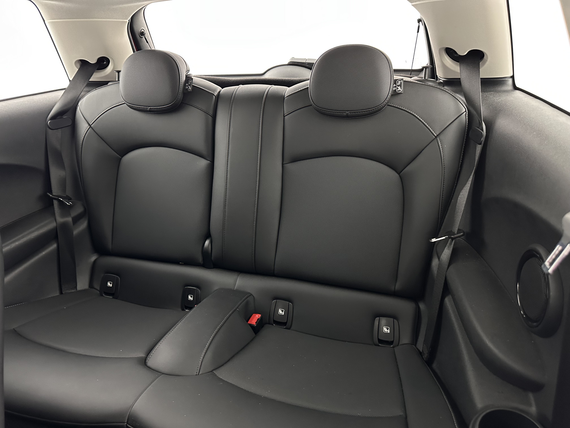 MINI Mini Electric Business Edition 33 kWh [ 3-Fase ] (INCL-BTW) Aut. *LEATHER | FULL-LED | KEYLESS | SPORT-SEATS | NAVI-FULLMAP | ECC | AMBIENT-LIGHT | DAB | DIGI-COCKPIT | PDC | 17"ALU*