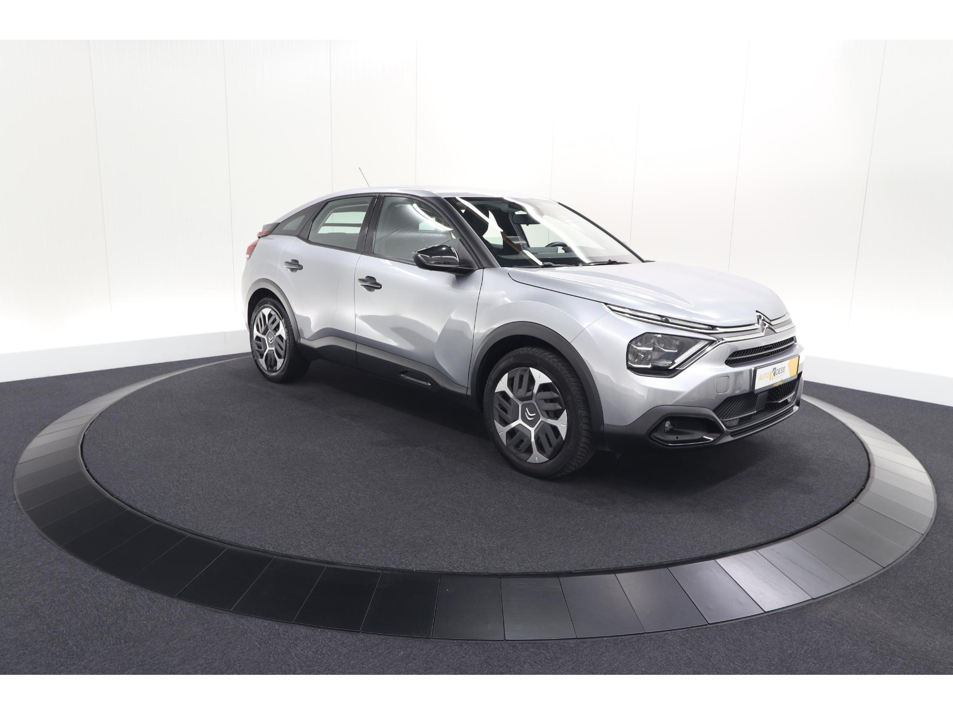 Citroen C4 Puretech 130 Feel | Trekhaak | Camera | Allseason Banden | Climate Control | Parkeersensoren