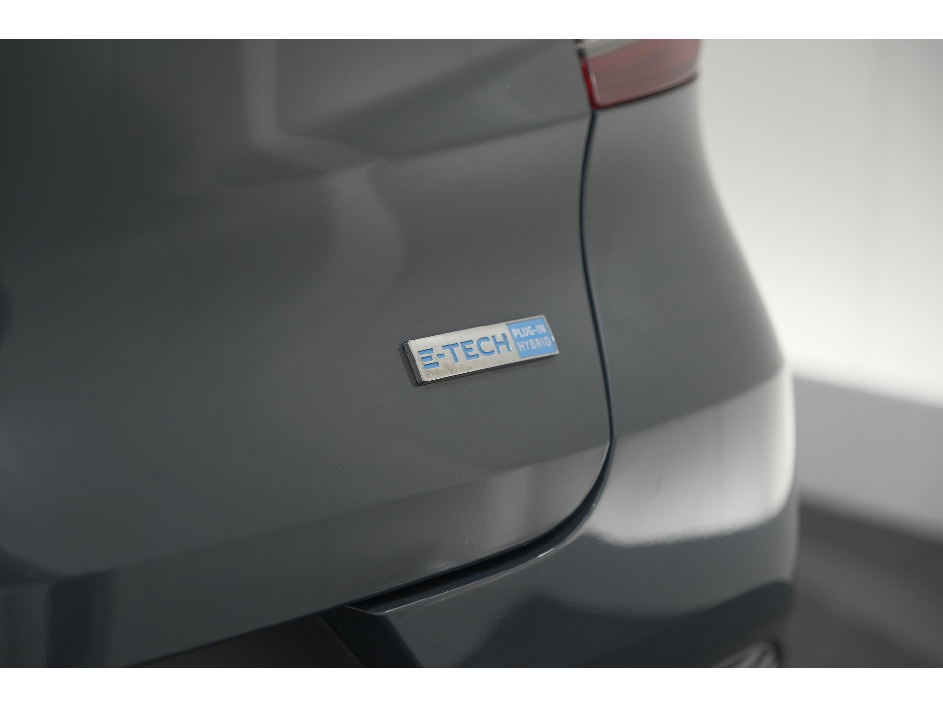 Renault Captur 1.6 E-Tech Plug-in Hybrid 160 Business | Parkeersensoren | Apple Carplay | Navigatie | Climate Control