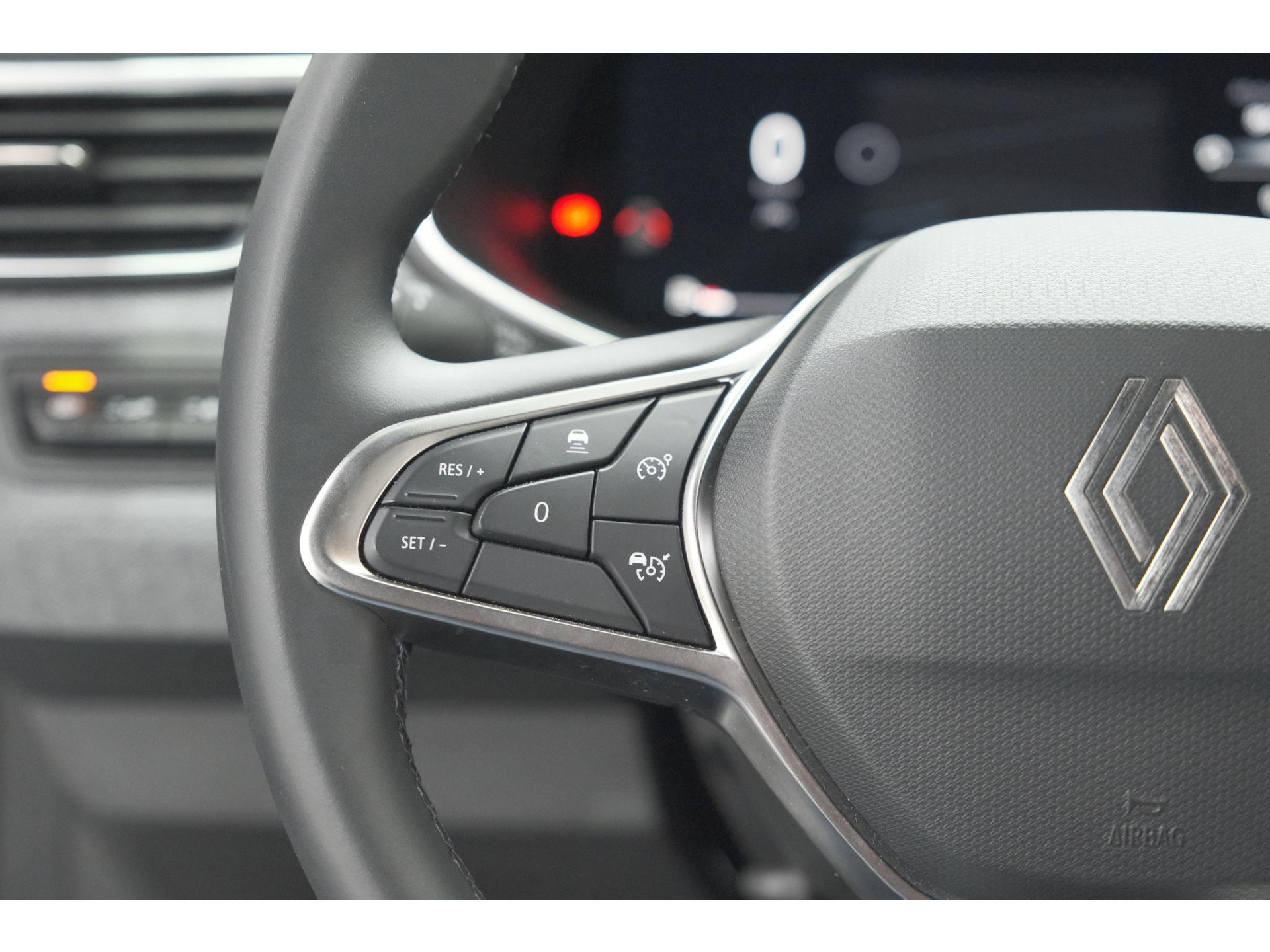 Renault Clio TCe 90 GPF techno | 360 Camera | Adaptieve Cruise Control | Navigatie | 9.3 Inch Groot Scherm