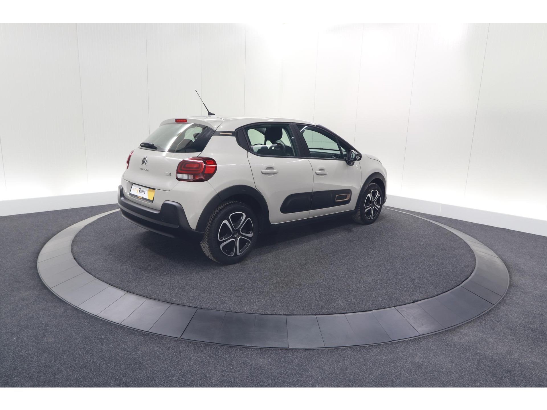 Citroen C3 PureTech 82 C-Series | Climate Control | Apple Carplay | Stoelverwarming | LED Koplampen