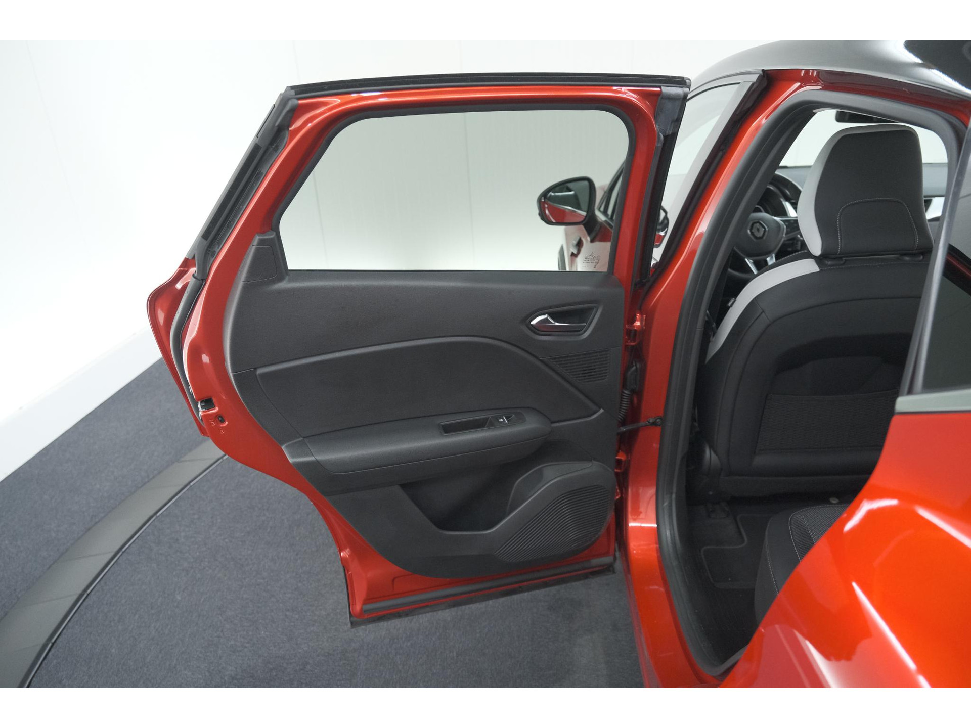 Renault Captur 1.0 TCe 90 Intens | Navigatie | Camera | Parkeersensoren | Apple Carplay