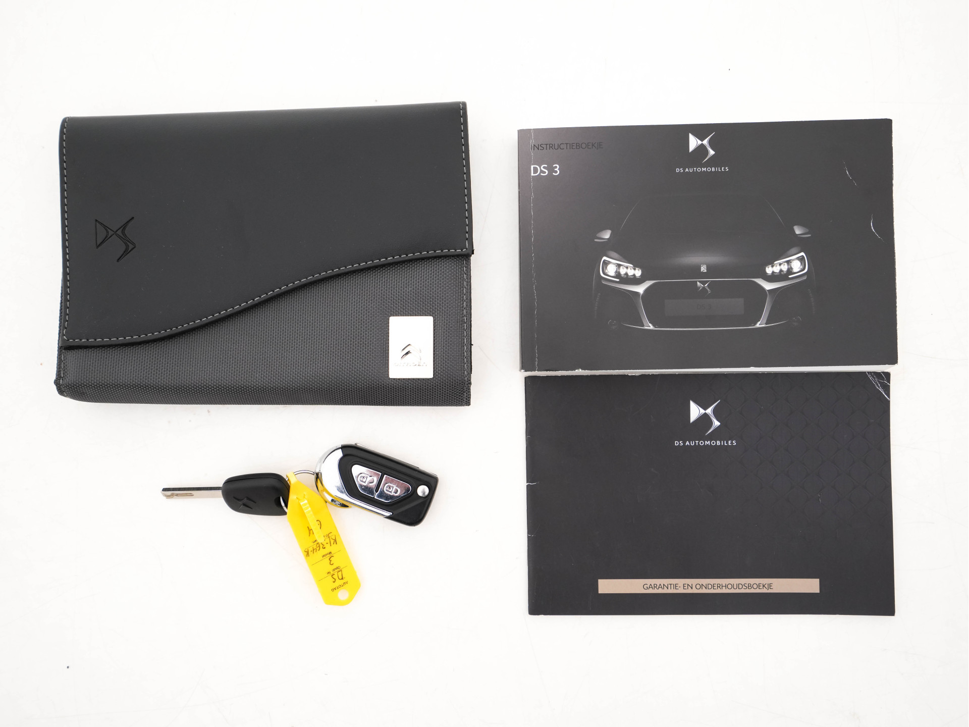 DS 3 1.6 BlueHDi Business *ALCANTARA-MICROFIBRE | SPORT-SEATS | ECC | PDC | CRUISE | PRIVACY-GLASS | 16''ALU*