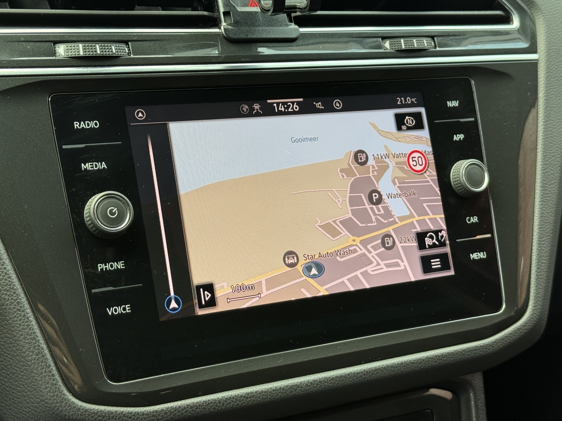Volkswagen Tiguan 1.4 TSI eHybrid R-Line Business+ | Camera | Stoelverwarming | Dodehoeksensoren