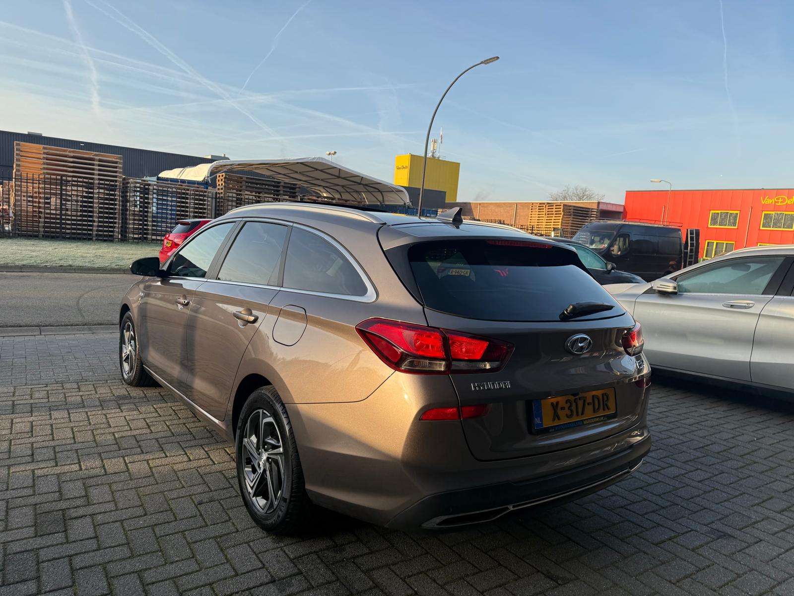 Hyundai i30 Wagon 1.5 T-GDi MHEV Premium | 1E EIGENAAR | 3/6/12MND GARANTIE| LED | CARPLAY | SCHUIFDAK | DAB | NAVI | CRUISE | 160PK |