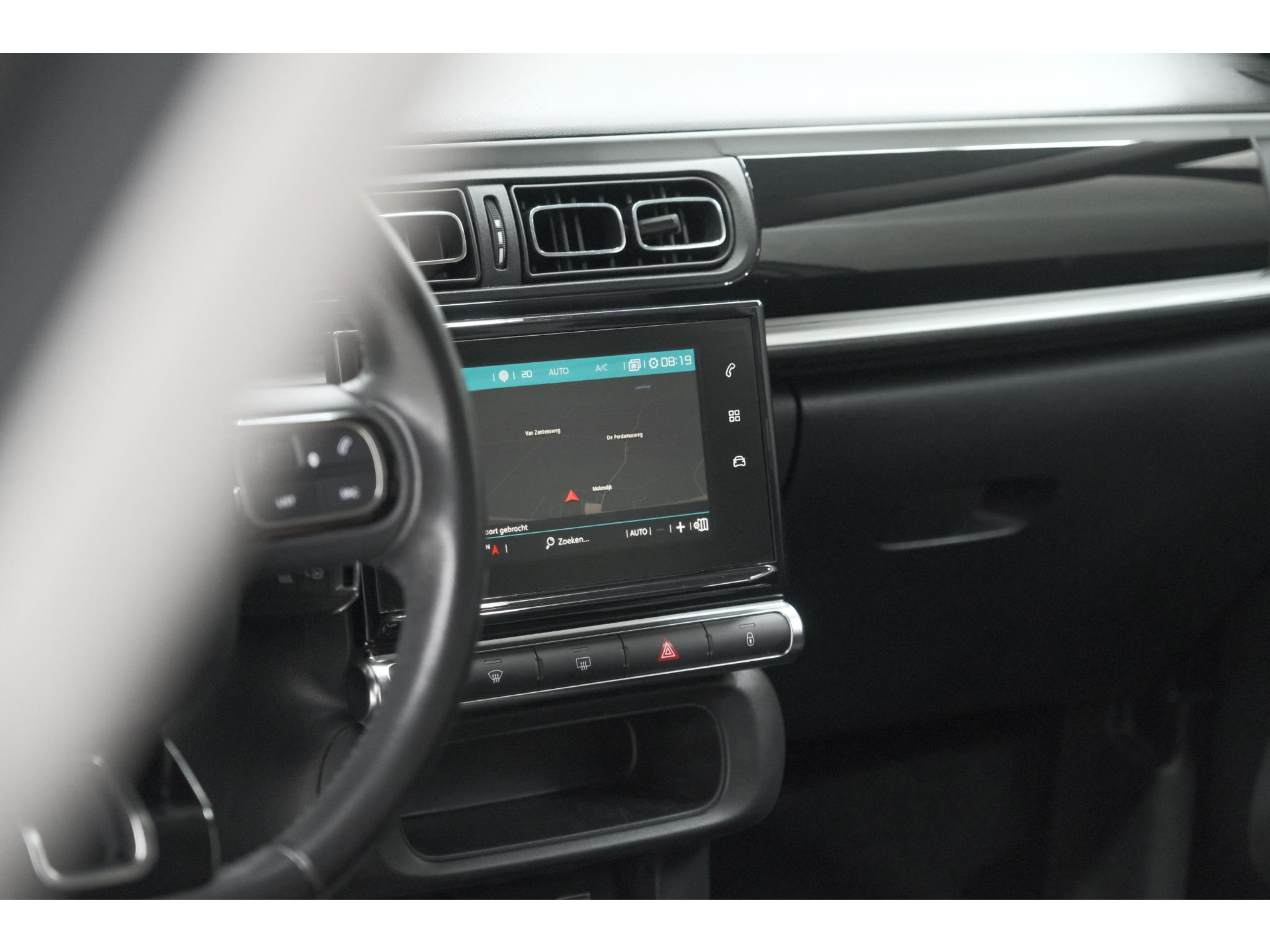 Citroen C3 PureTech 82 S&S Shine | Camera | Navigatie | Climate control | 17 Inch Lichtmetalen Velgen