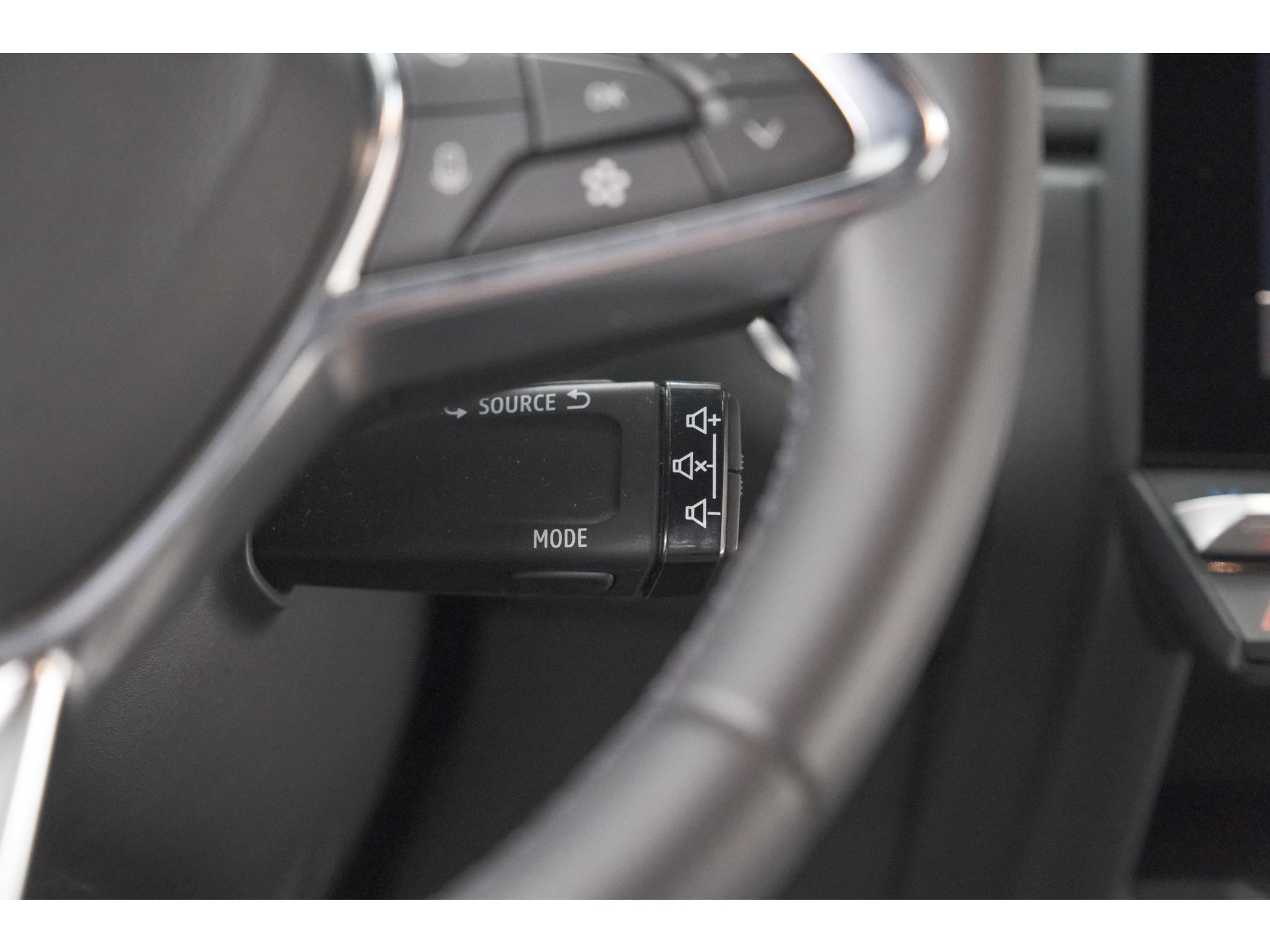 Renault Captur 1.6 E-Tech full hybrid 145 techno | Camera | Navigatie | Apple Carplay | Parkeersensoren