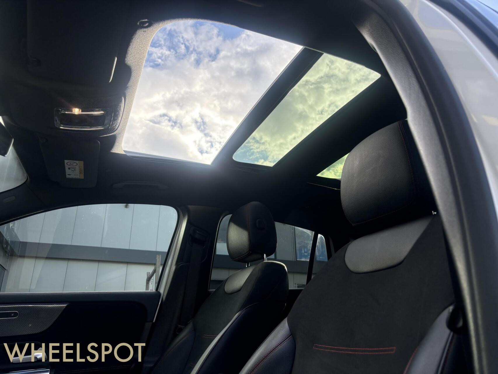 Mercedes GLA-klasse 250 e AMG|Pano|Sfeer|CarPlay|Stoelverwar