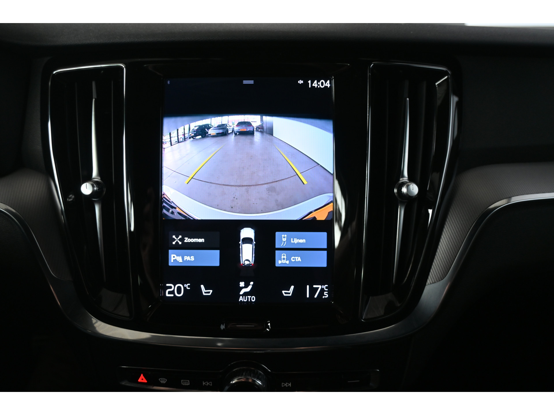 Volvo V60 2.0 B4 R-Design Navigatie Carplay Stoel/Stoelverwarming Virtual Goed Onderhouden! Inruil Mogelijk!