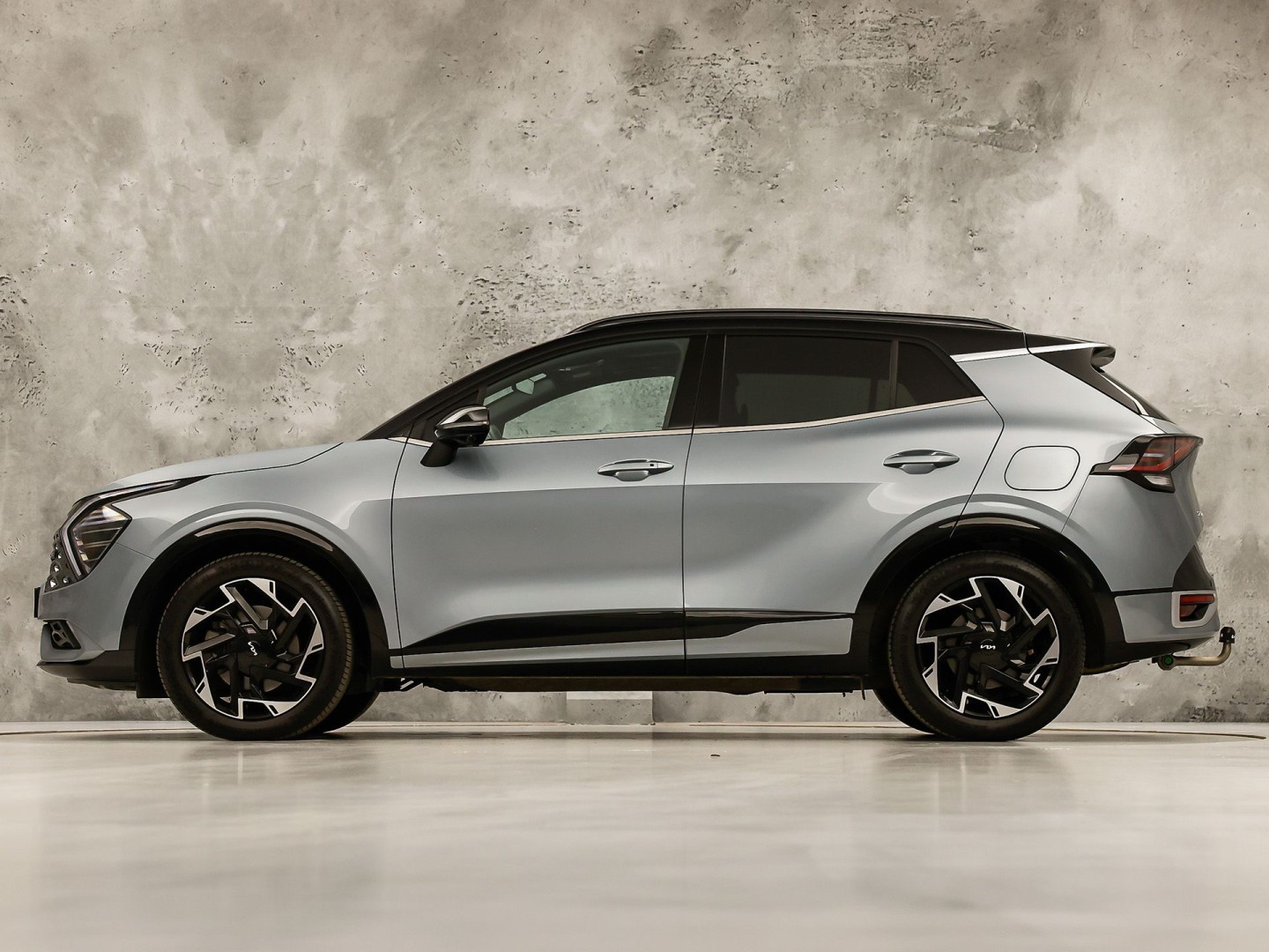 Kia Sportage 1.6 T-GDi MHEV GT-Line Edition Automaat 150Pk (PANORAMADAK, APPLE CARPLAY, STOELKOELING/VERWARMING, 360 CAMERA, ELEK BESTUURDERSSTOEL, LM VELGEN, NIEUWE APK, NIEUWSTAAT)