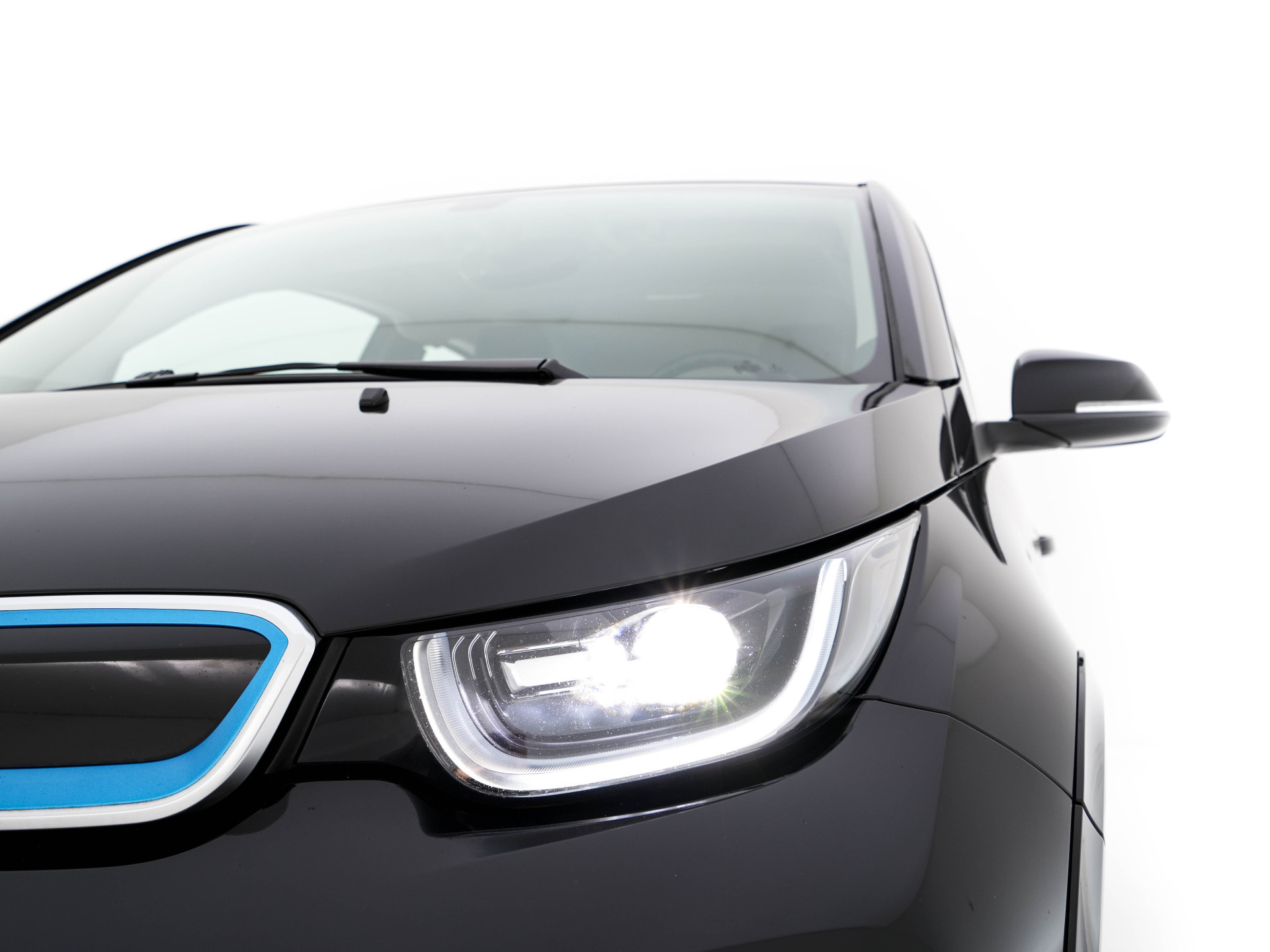 BMW i3 Basis 120Ah Sport 42 kWh [ 3-Fase-11kW ] {SOH-100%} (INCL-BTW) *HEATPUMP | FULL-LED | NAVI-FULLMAP | KEYLESS | COMFORTSEATS | ECC | CCS-FASTLOADER | PDC | DIGI-COCKPIT | CRUISE | 20''ALU*