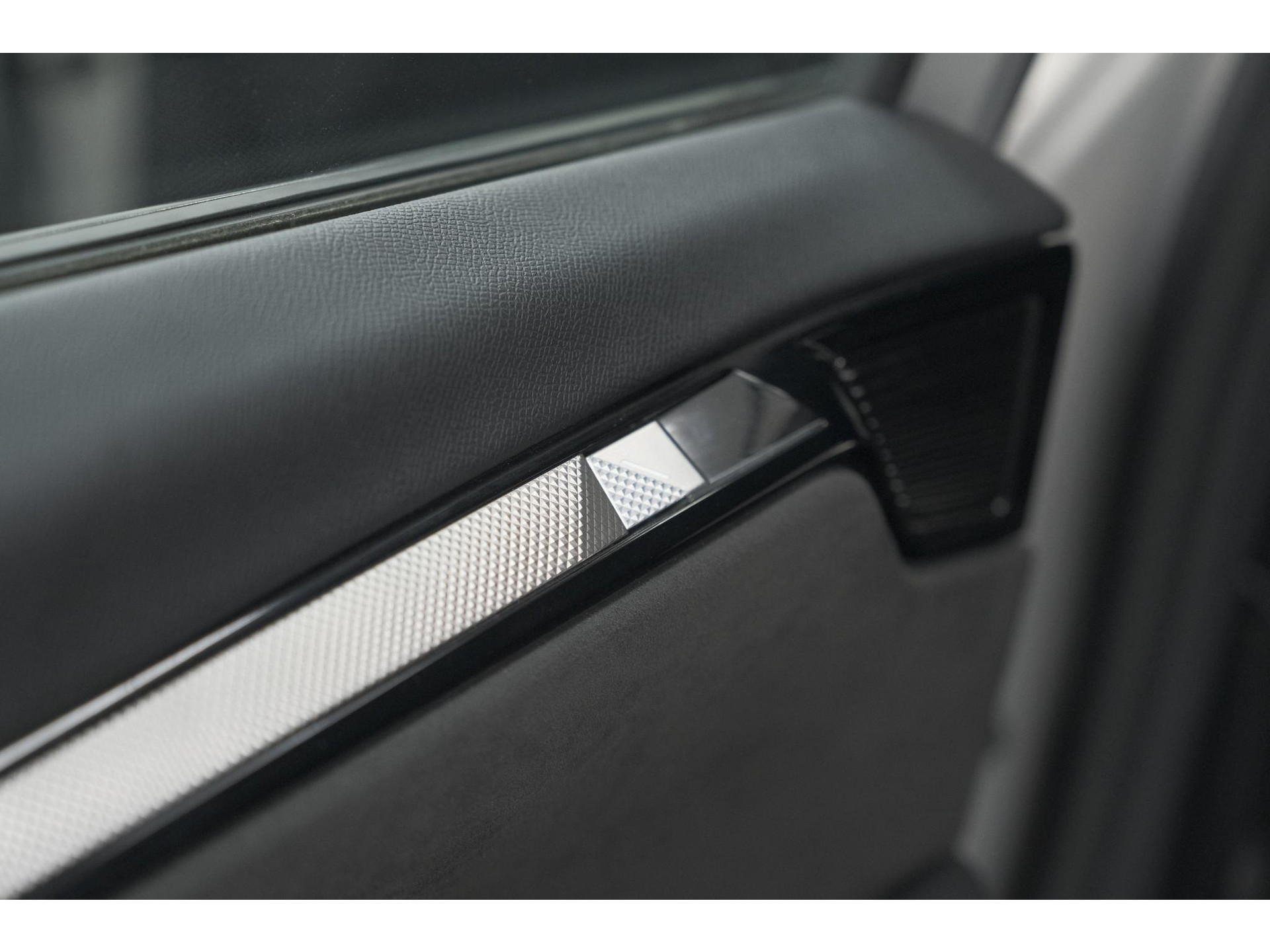 DS 4 PureTech 130 EAT8 Performance Line | Camera | Apple Carplay | Alcantara® bekleding | Parkeersensensoren