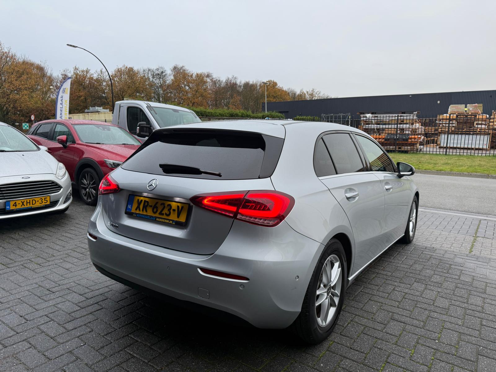 Mercedes-Benz A-klasse 180 Business Solution | 3/6/12MND GARANTIE | NAVIGATIE | CRUISE |LED | DAB | PDC | LMV | GOED ONDERHOUDEN |