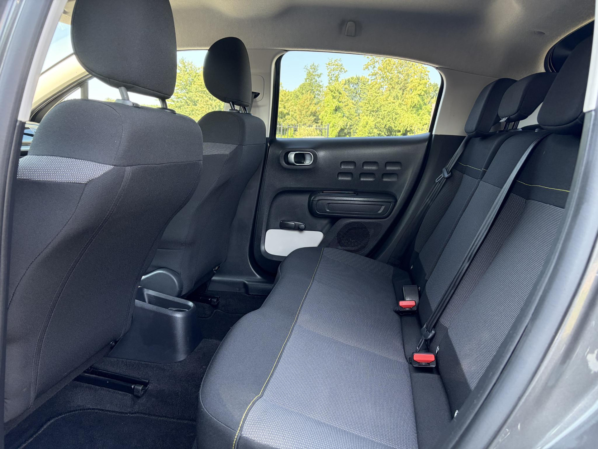 Citroen C3 1.2 PureTech S&S Feel D-riem vv in 2025,2e Eigenaar,Navi,Carplay,Clima,Cruise,Pdc,Rijstrooksensor,N.A.P,Apk tot 03-2028