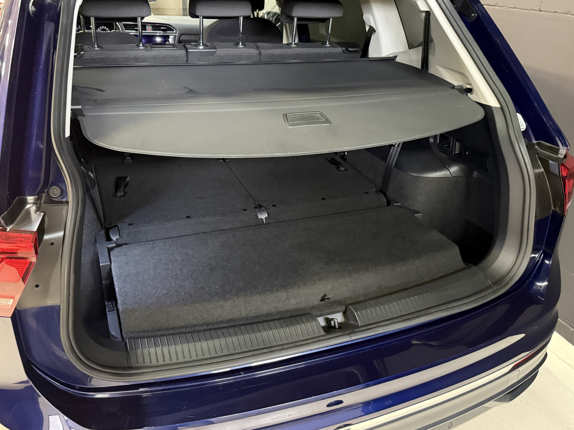 Volkswagen Tiguan Allspace 1.5 TSI Life Business 7p. | Massagestoel | Trekhaak | Camera | Stoel/Stuurverwarming | Carplay | Adaptive cruise