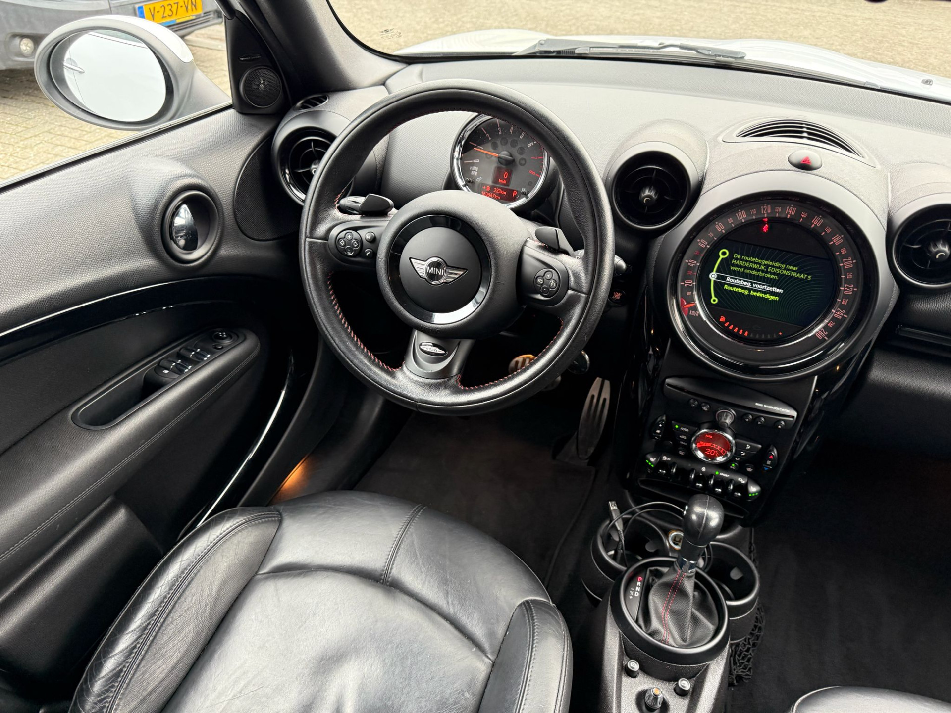 MINI Mini 1.6 John Cooper Works | 1E EIGENAAR | 3/6/12MND GARANTIE | AUTOMAAT | JOHN WORKS | XENON | CRUISE | NAVI |