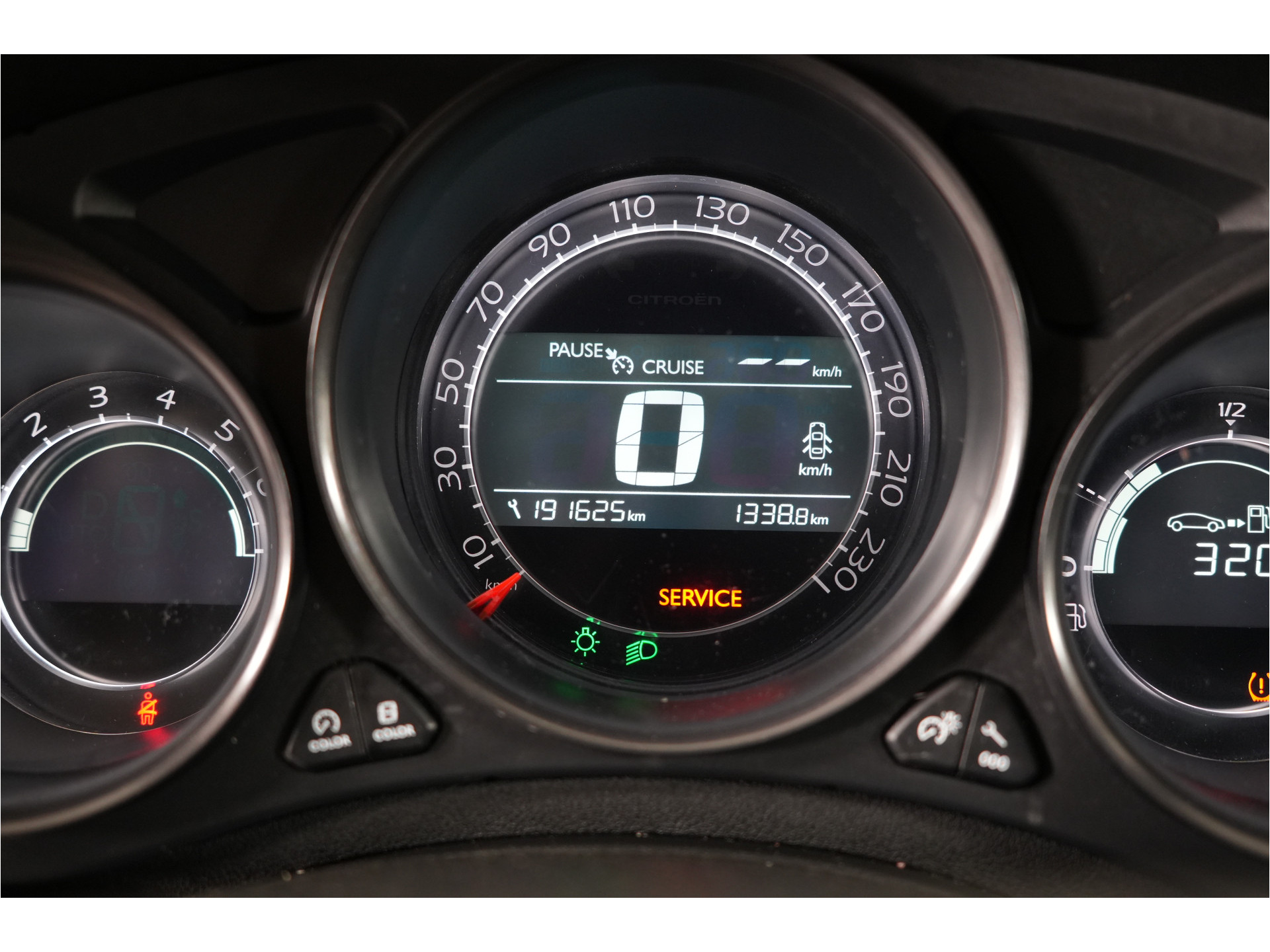 Citroën C4 1.2 PureTech Feel Collection | Trekhaak | Pano | Cruise | Stl. verw. | Climate | PDC |