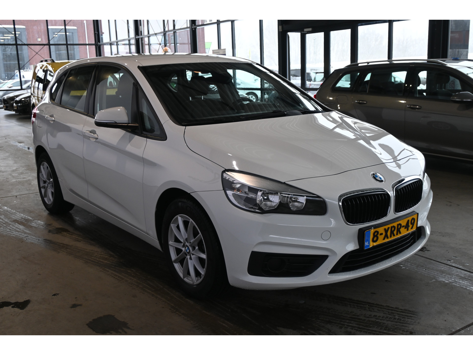 BMW 2-serie Active Tourer 218i Airco Trekhaak LED Lichtmetaal Rijklaarprijs Inruil Mogelijk!