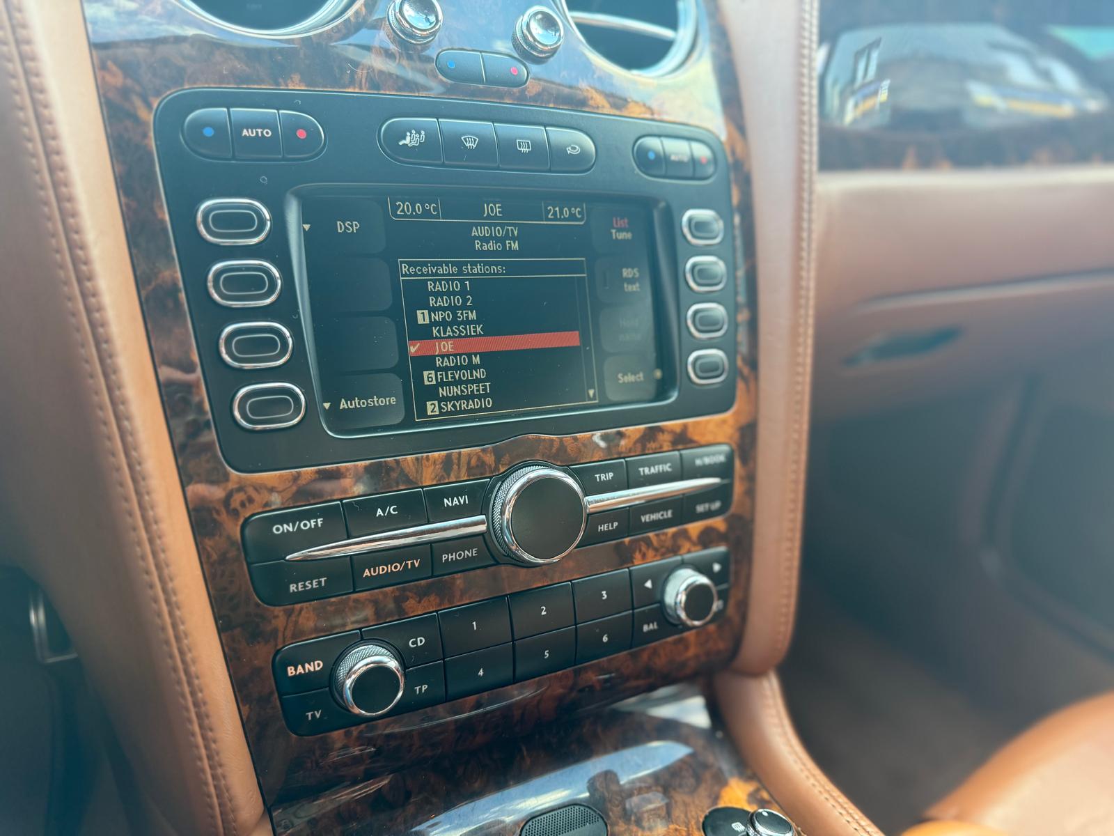 Bentley Continental GT 6.0 W12 | 2E EIGENAAR | 3/6/12MND GARANTIE | XENON | CRUISE | STOELVERWARMING | CLIMA | NAVI |