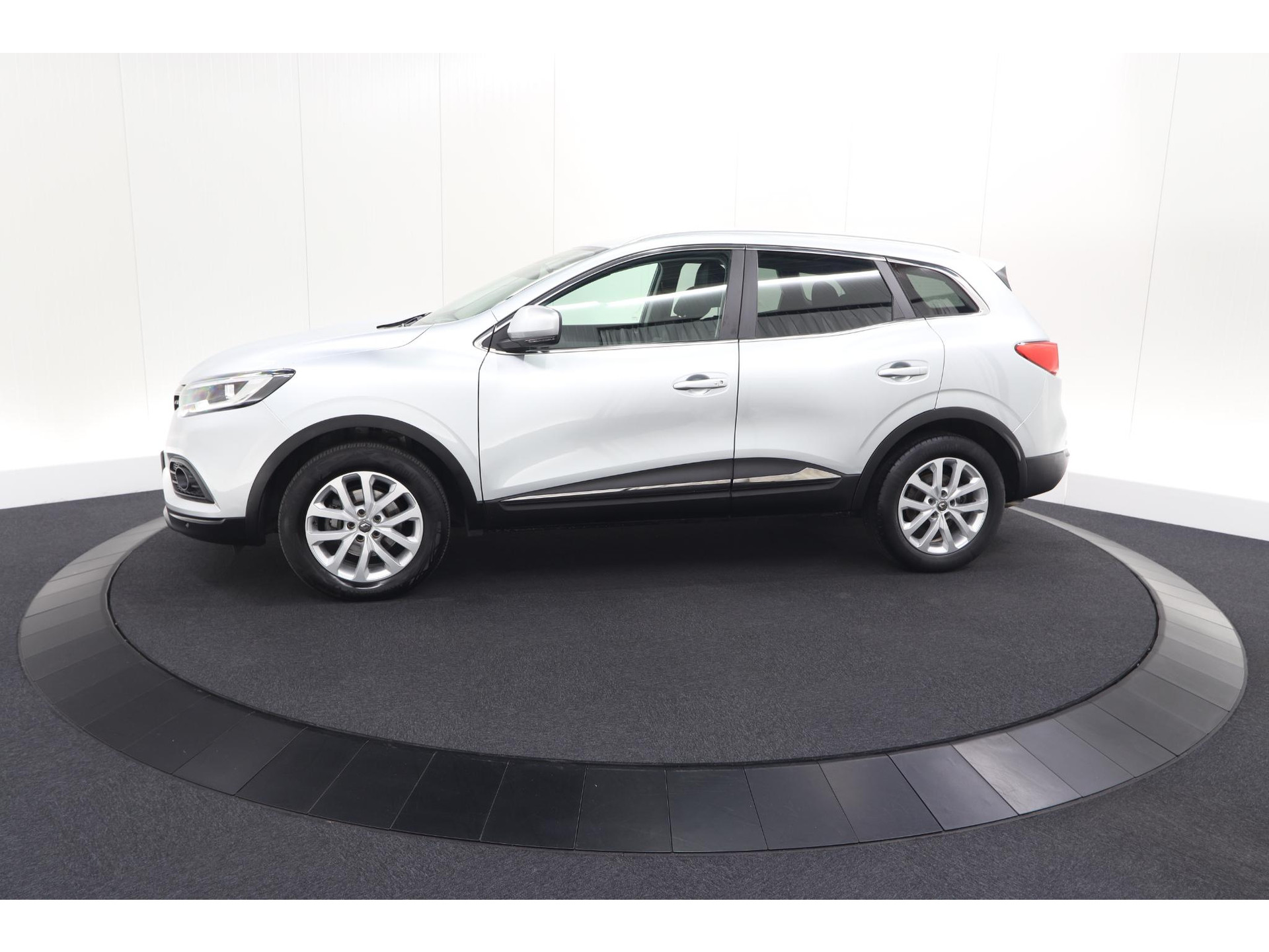 Renault Kadjar 1.3 TCe 140 Zen | Trekhaak | Apple Carplay | Navigatie | Parkeersensoren voor + Achter