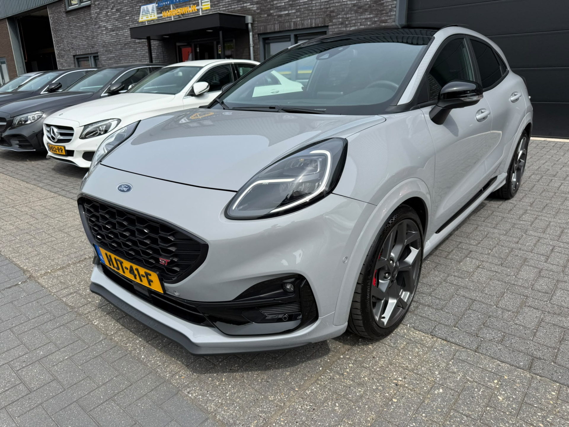 Ford Puma 1.0 EcoBoost Hybrid ST-X | AUTOMAAT | PANO DAK | 3/6/12 MND GARANTIE | NAVI | ACC | PDC | LANE ASSIST |