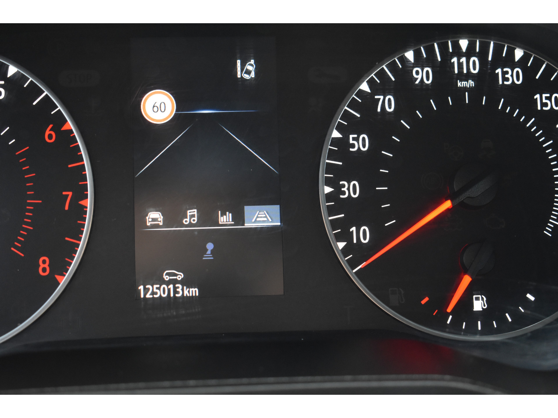 Renault Clio 1.0 TCe Bi-Fuel Zen G3 Gas dus super voordelig rijden 215,- per 3 maanden wegenbelasting Prijs incl. btw Gas kost 0,83 cent per liter