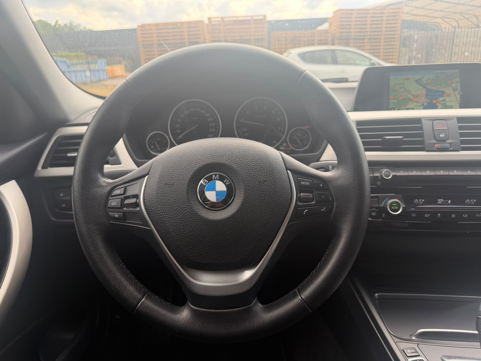 BMW 3-serie Touring 318i Centennial Executive | 3/6 OF 12 MND GARANTIE | NAVI | CLIMA | CRUISE | GOED ONDERHOUDEN |
