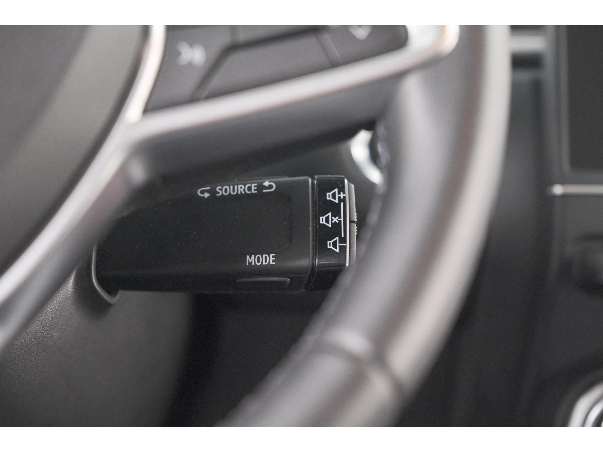 Renault Captur 1.0 TCe 90 Intens | Navigatie | Camera | Parkeersensoren | Apple Carplay