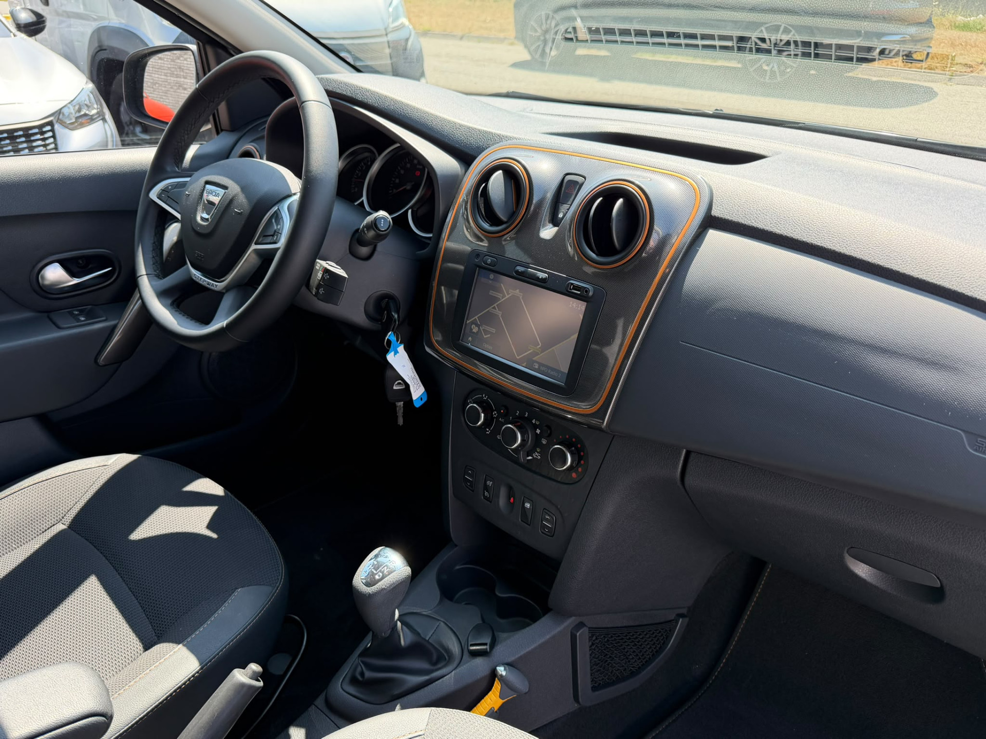 Dacia Sandero 0.9 TCe SL Stepway | 1E EIGENAAR | AUTOMAAT | 3/6 OF 12 MND GARANTIE | NAVI | CAMERA |
